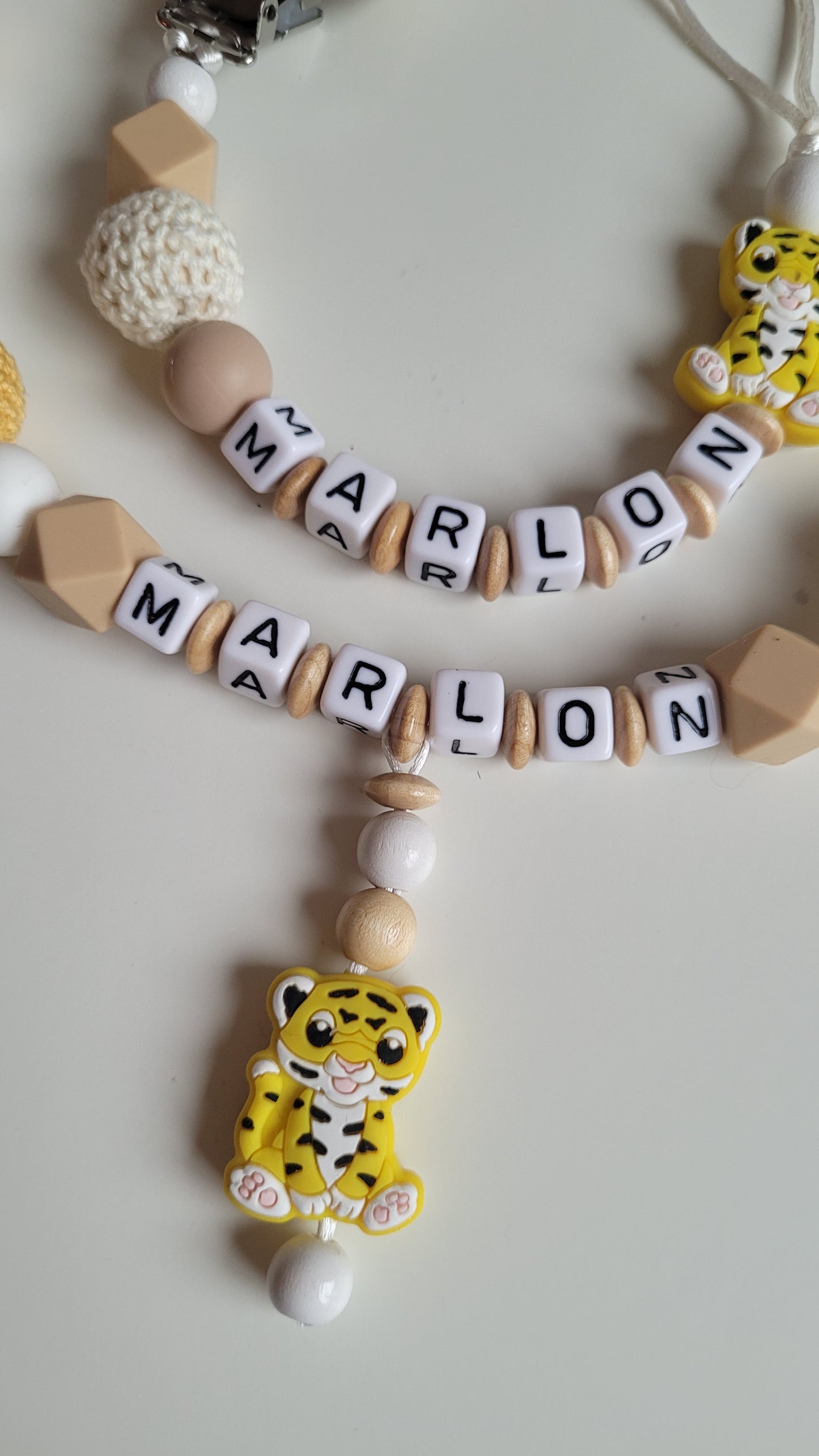 Kinderwagenkette & Schnullerkette mit Namen Tiger