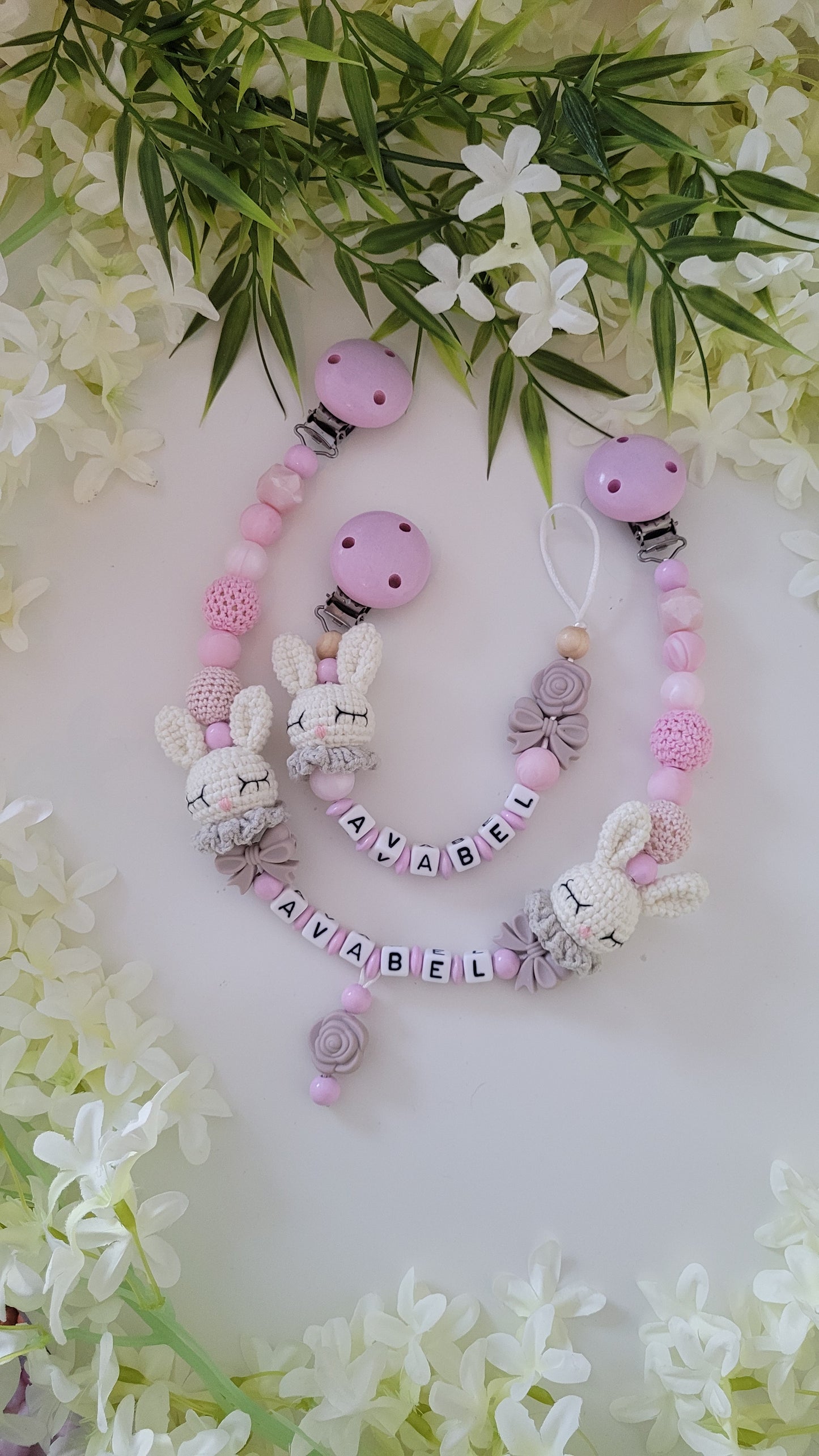 Kinderwagenkette & Schnullerkette mit Namen Häschen rosa marmor graurose