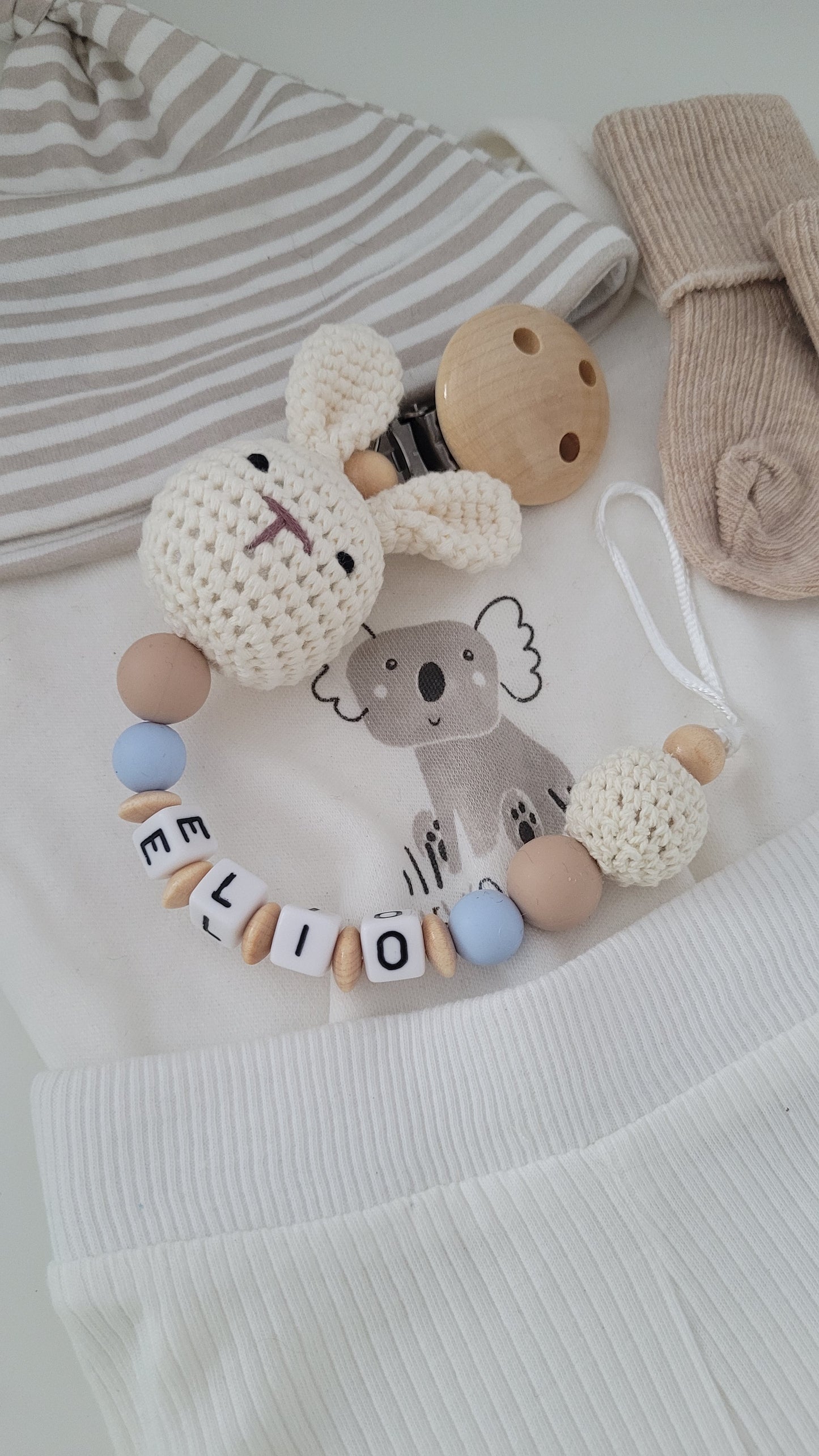 Schnullerkette mit Namen Hase blau sand