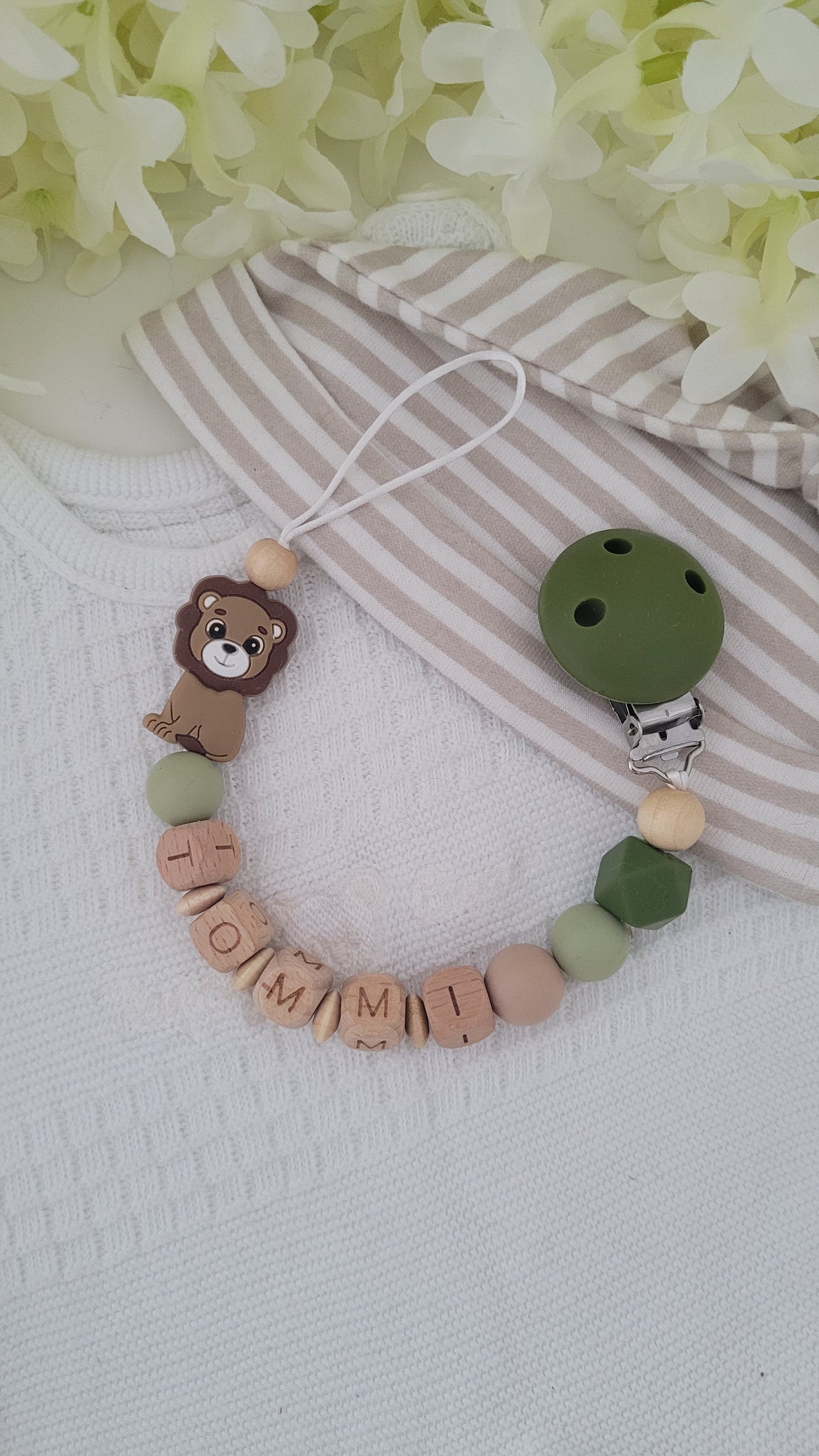 Schnullerkette für Jungen *König Löwe* grün