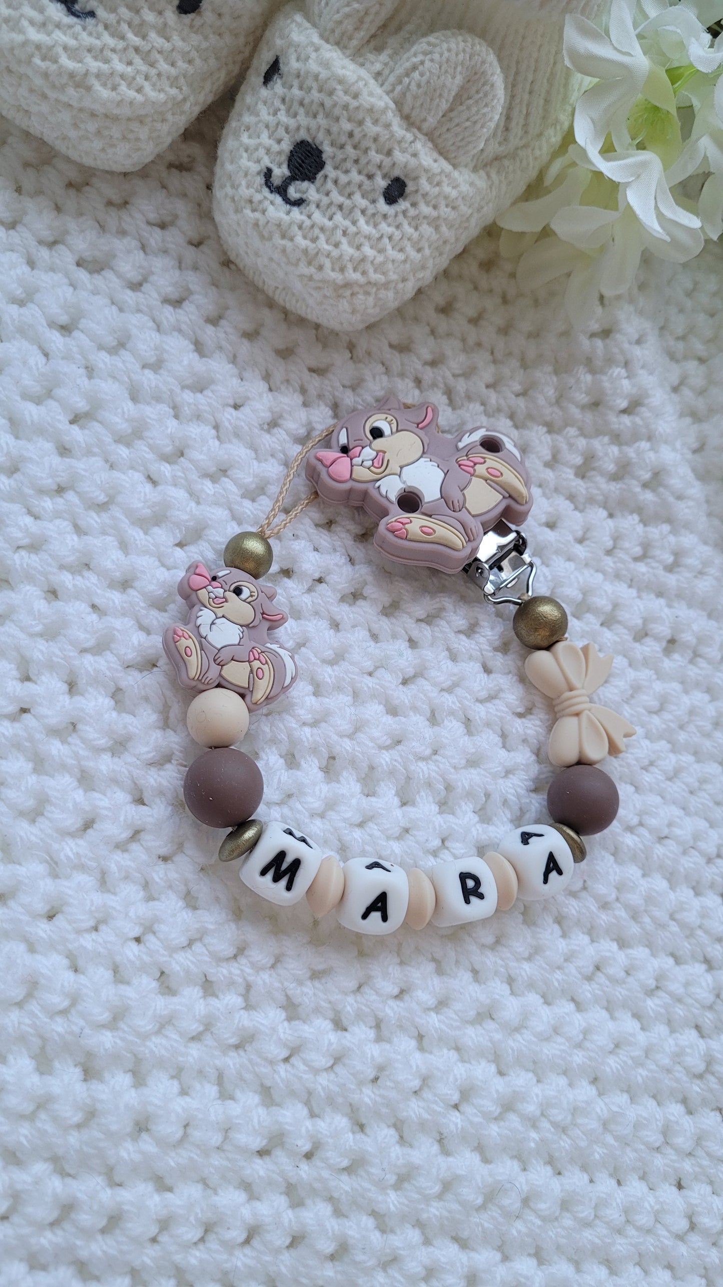 Schnulerkette mit namen Silikonperlen beige braun gold hase klopfer disney
