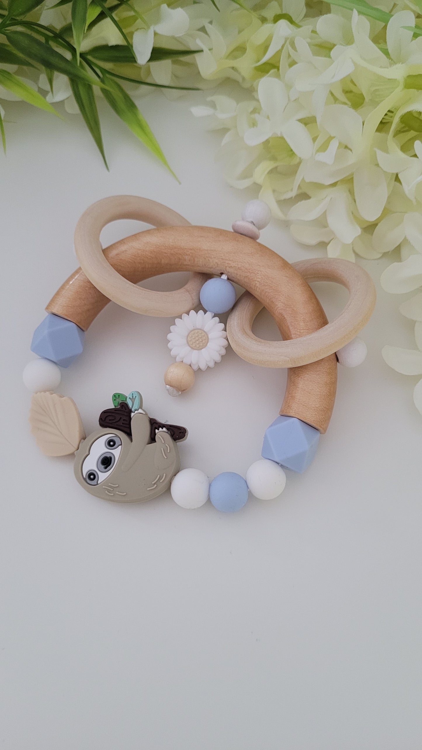 Motorik Greifring * Faultier* hellblau weiss