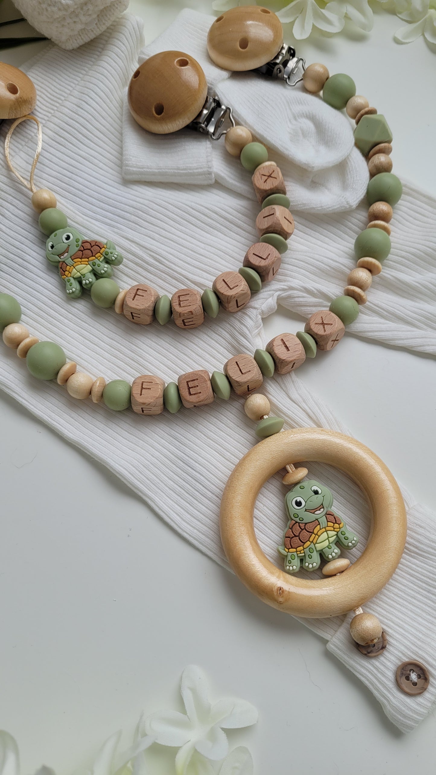 Kinderwagenkette & Schnullerkette mit Namen Schildkröte grün
