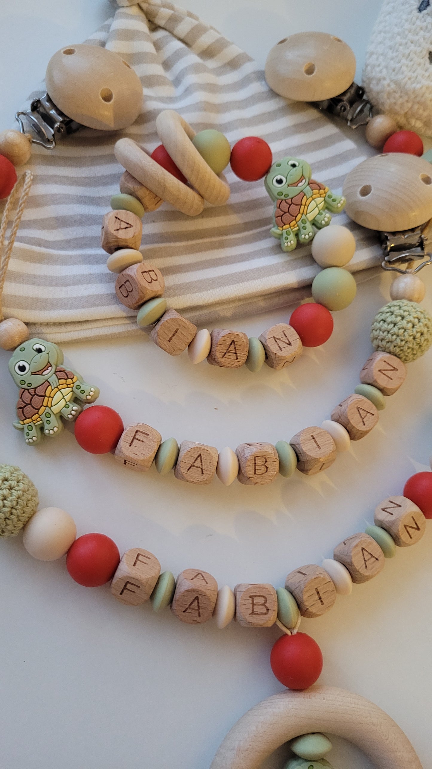 Schnullerkette Kinderwagenkette & Beissring mit Namen Schildkröte beige rost grün