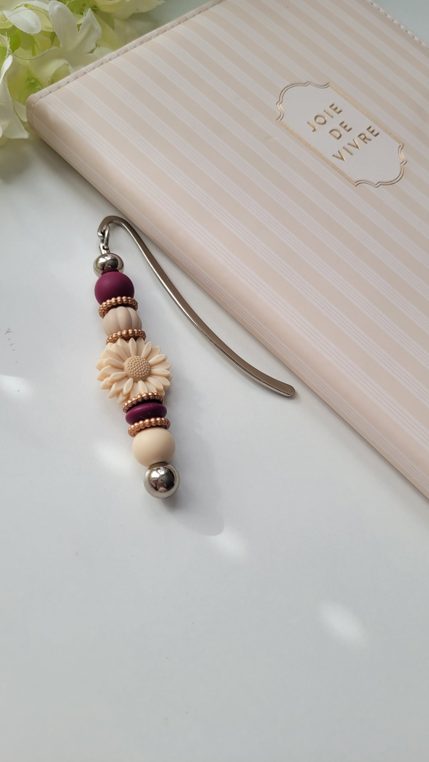 Lesezeichen Blümchen weinrot beige rosegold