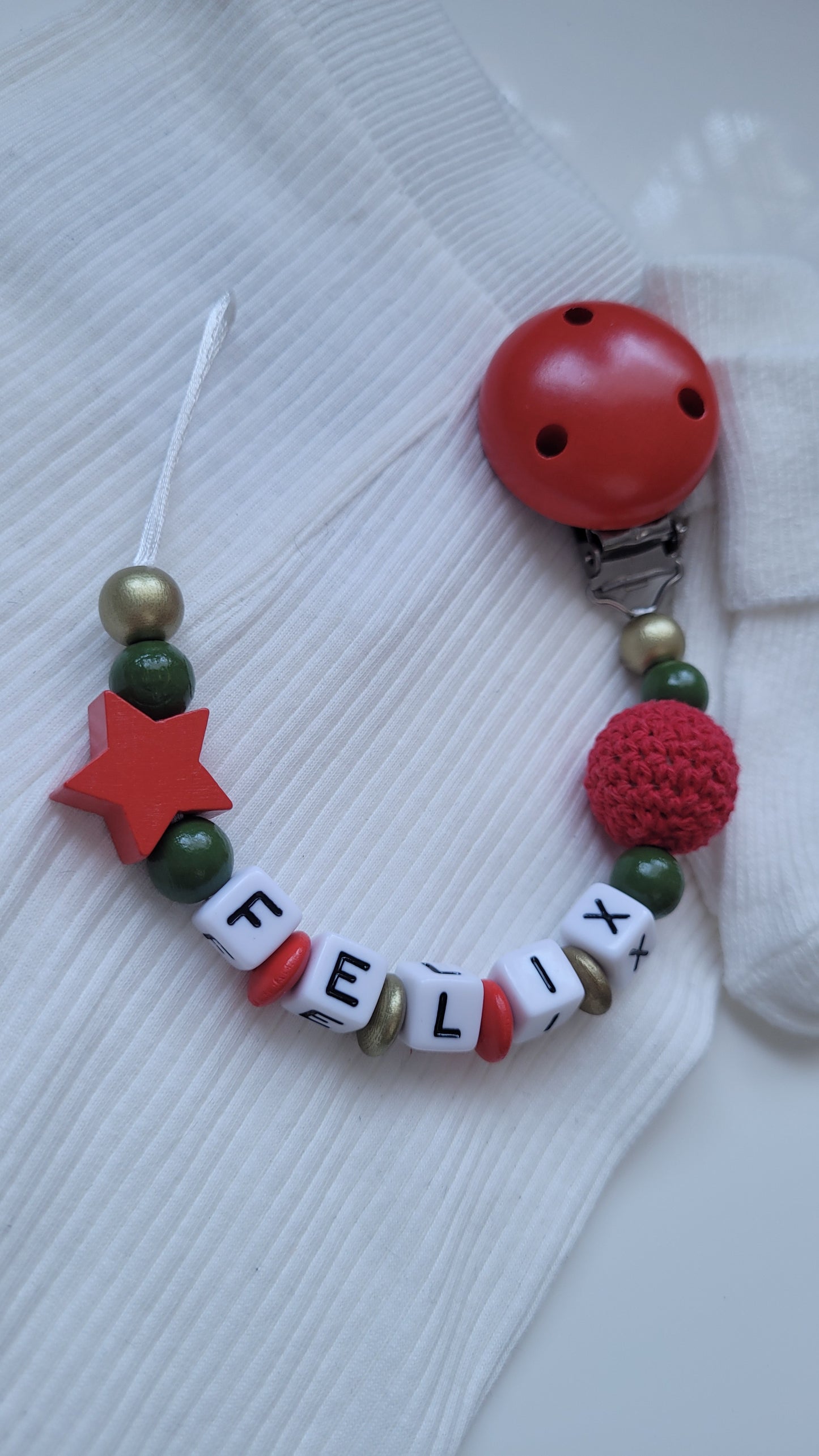 Schnullerkette mit Namen Sternchen