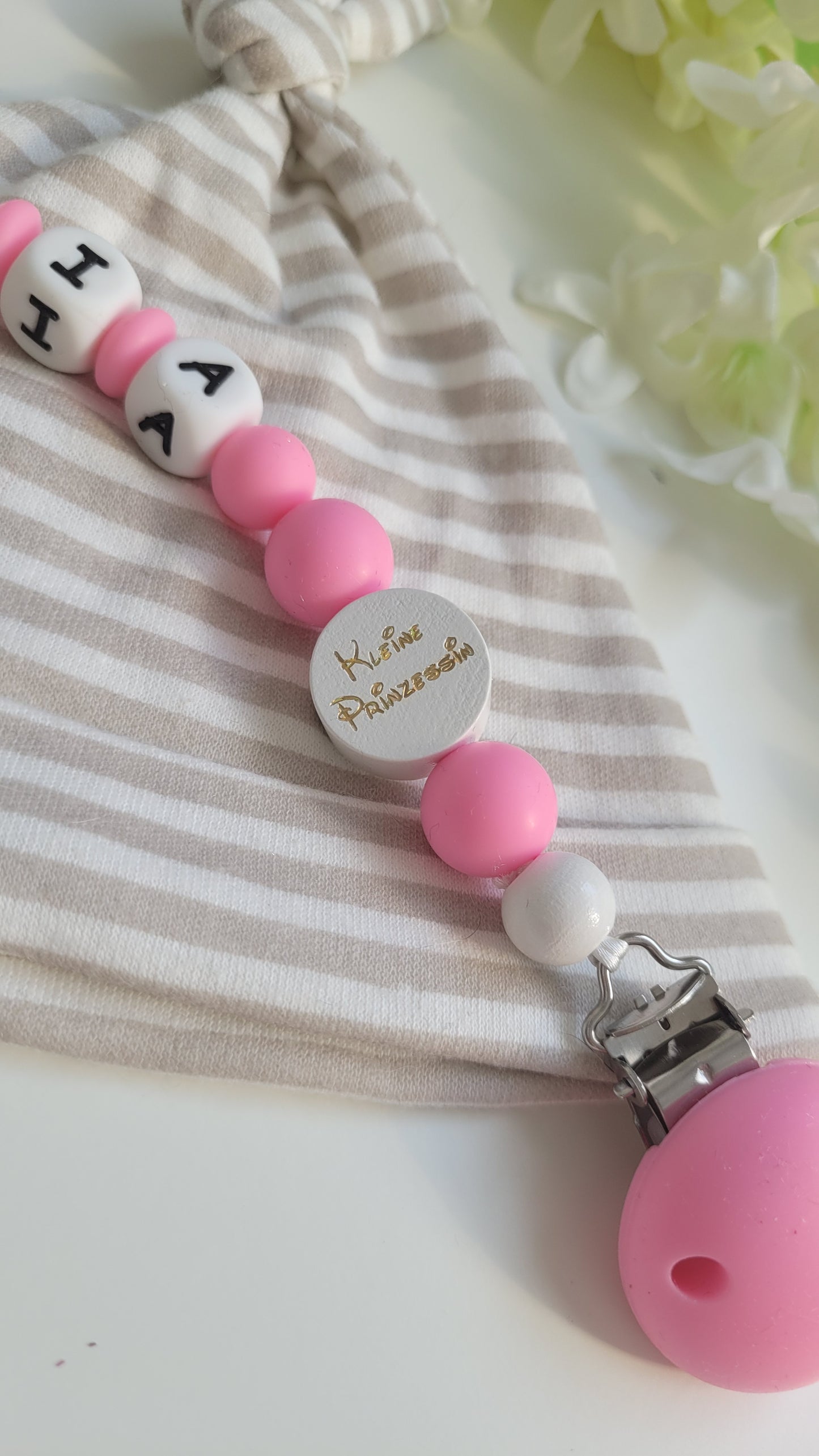Schnullerkette mit Namen für Mädchen Pink Giraffe kleine Prinzessin