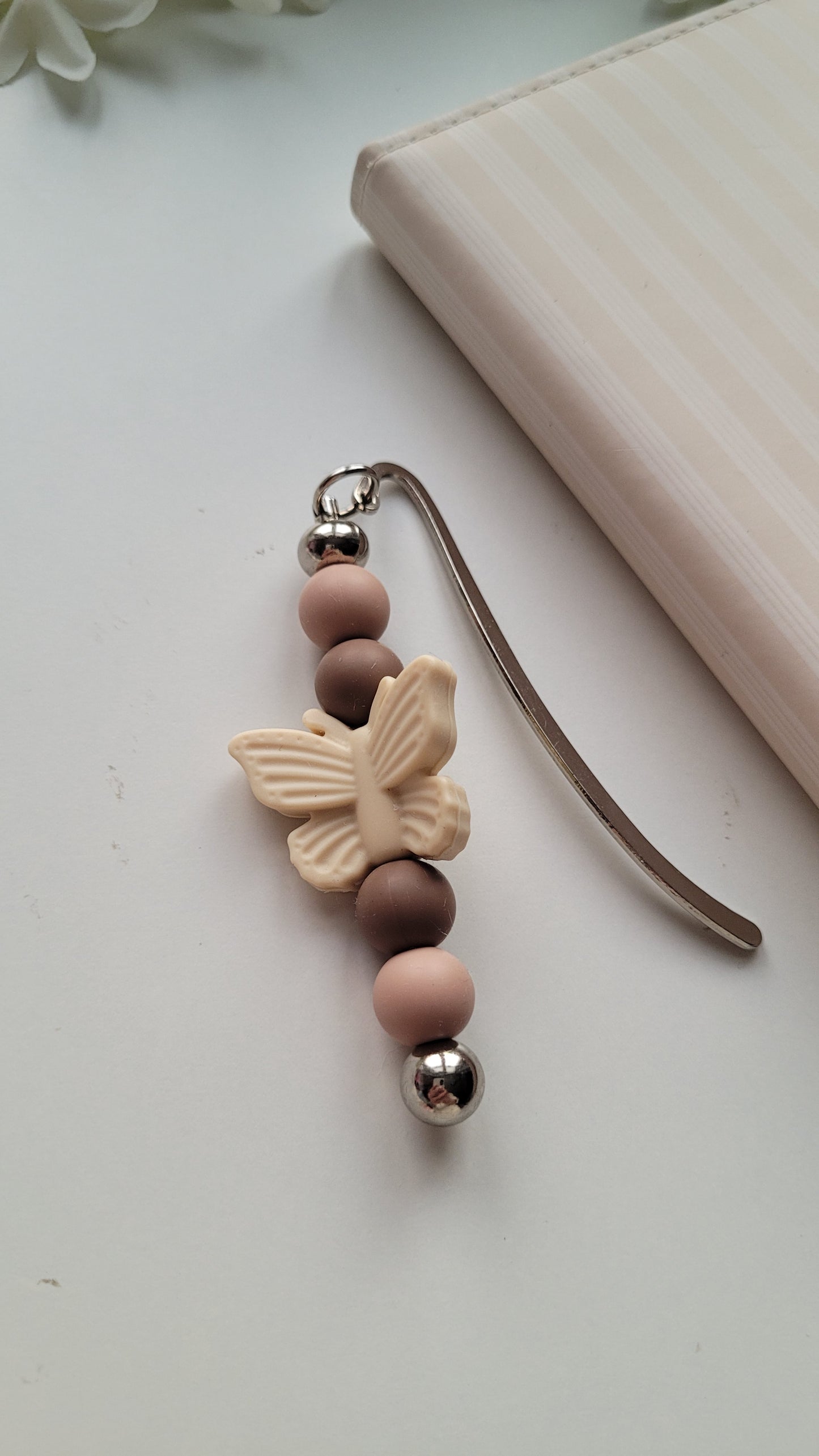 Lesezeichen Schmetterling beige braun