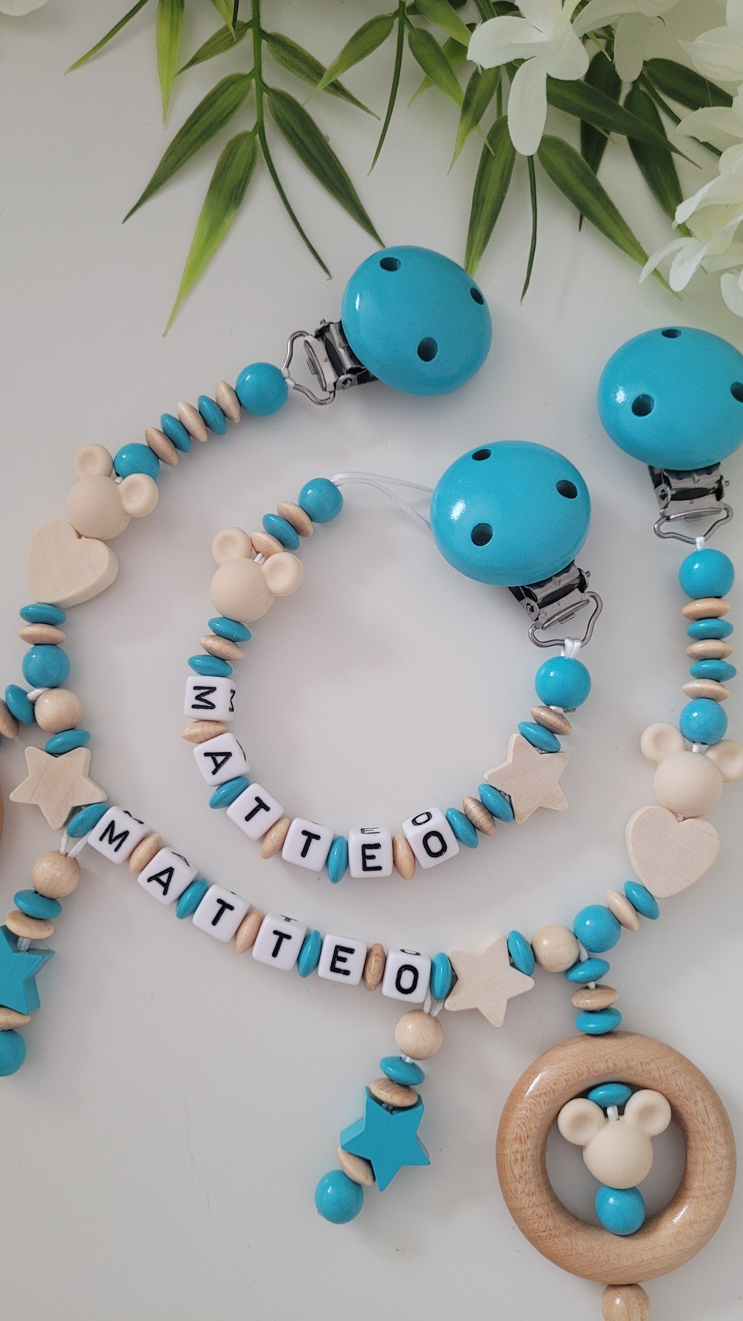 Kinderwagenkette & Schnullerkette Herz Mickey personalisiert türkis holz