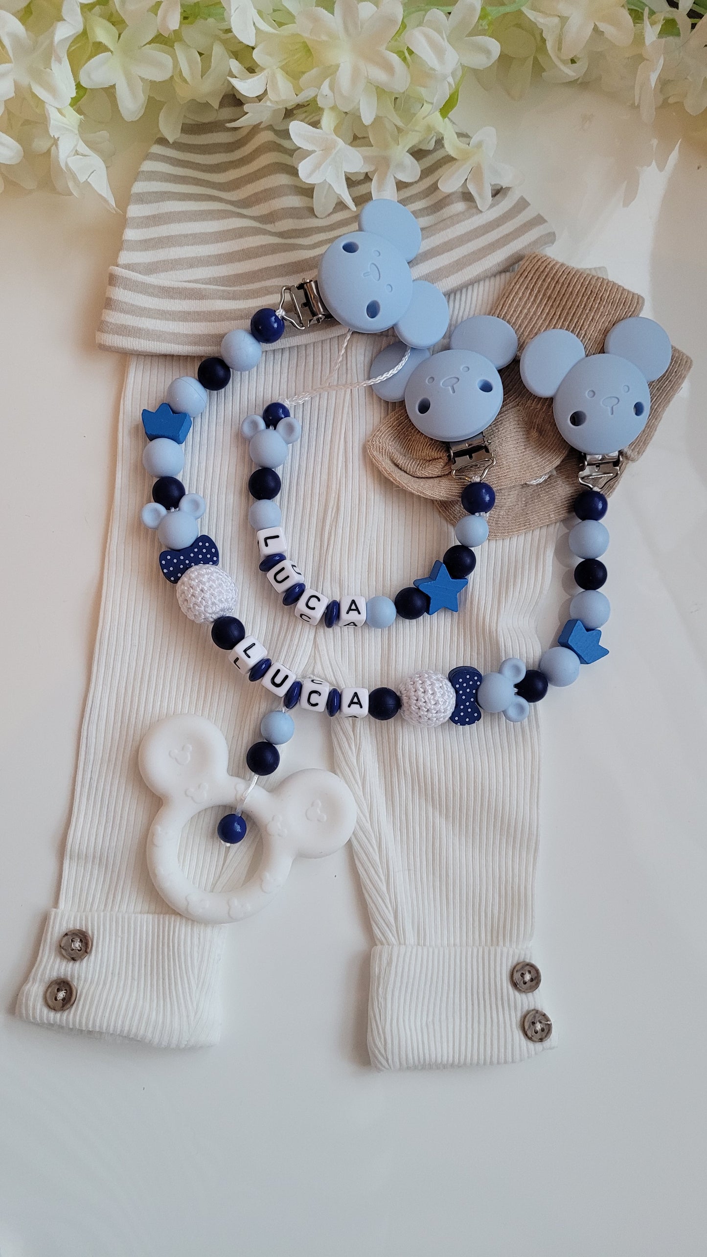 Kinderwagenkette & Schnullerkette mit Namen *Maus* hellblau marine