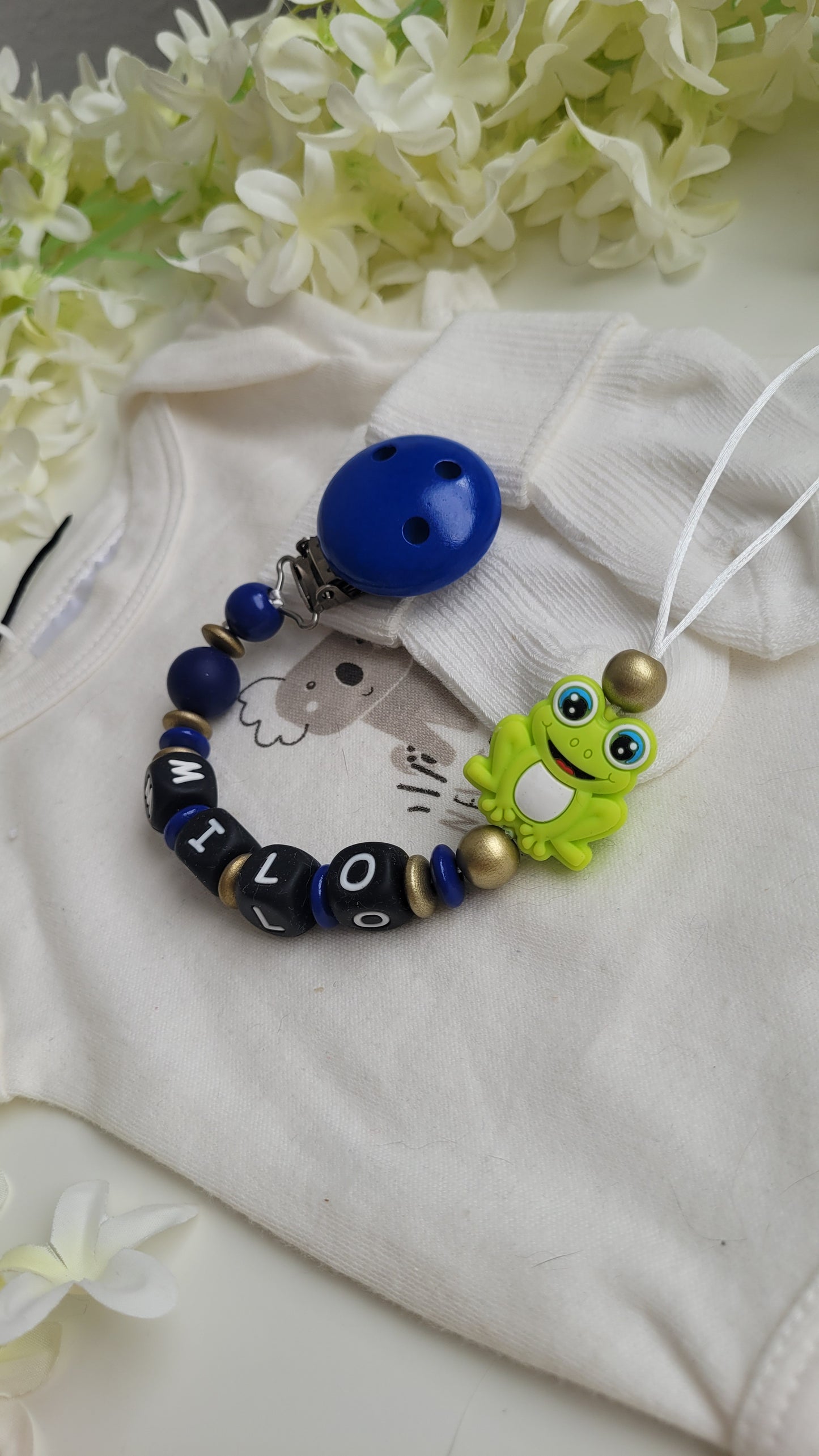 Schnullerkette mit Namen für Jungen königlich Frosch blau gold