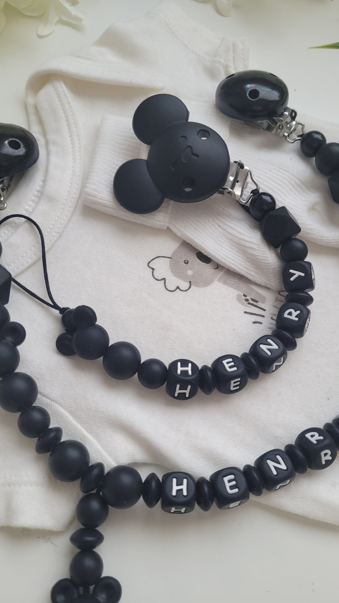Kinderwagenkette & Schnullerkette mit Namen Maus Black Silikon