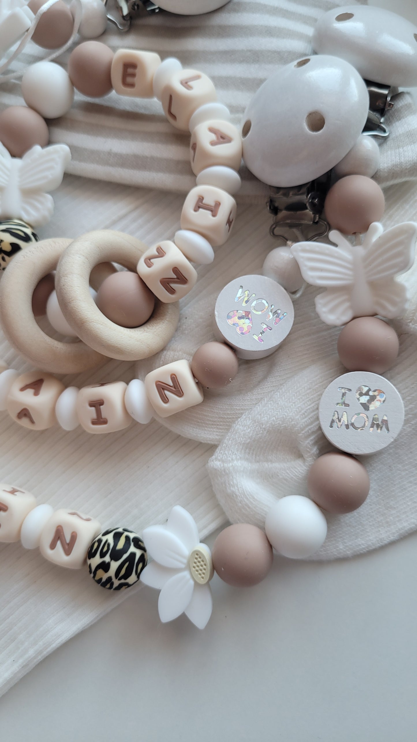 3er Set Schnullerkette Kinderwagenkette & Beissring mit Namen Schmetterlinge leo weiss taupe