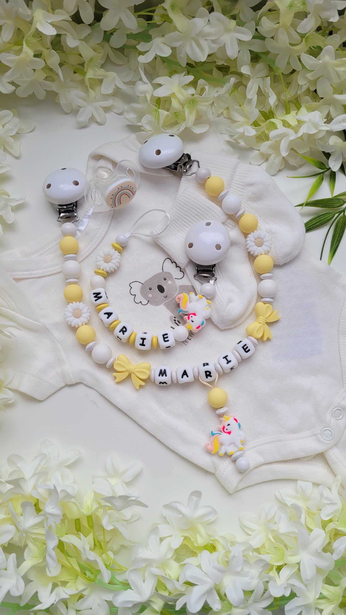 Kinderwagenkette & Schnullerkette *Einhorn* weiss gelb