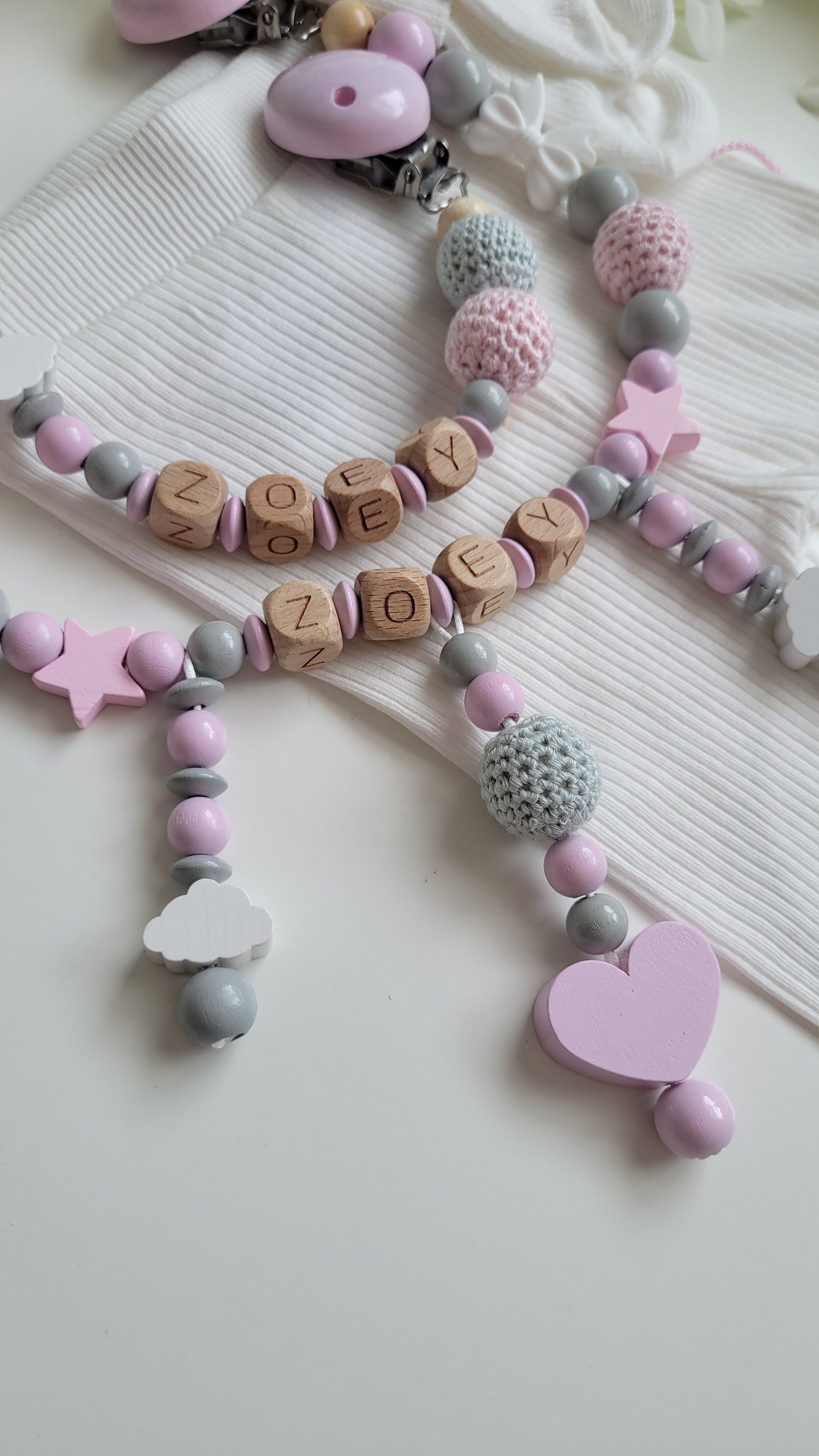 Kinderwagenkette & Schnullerkette mit Namen Rosa Wolke