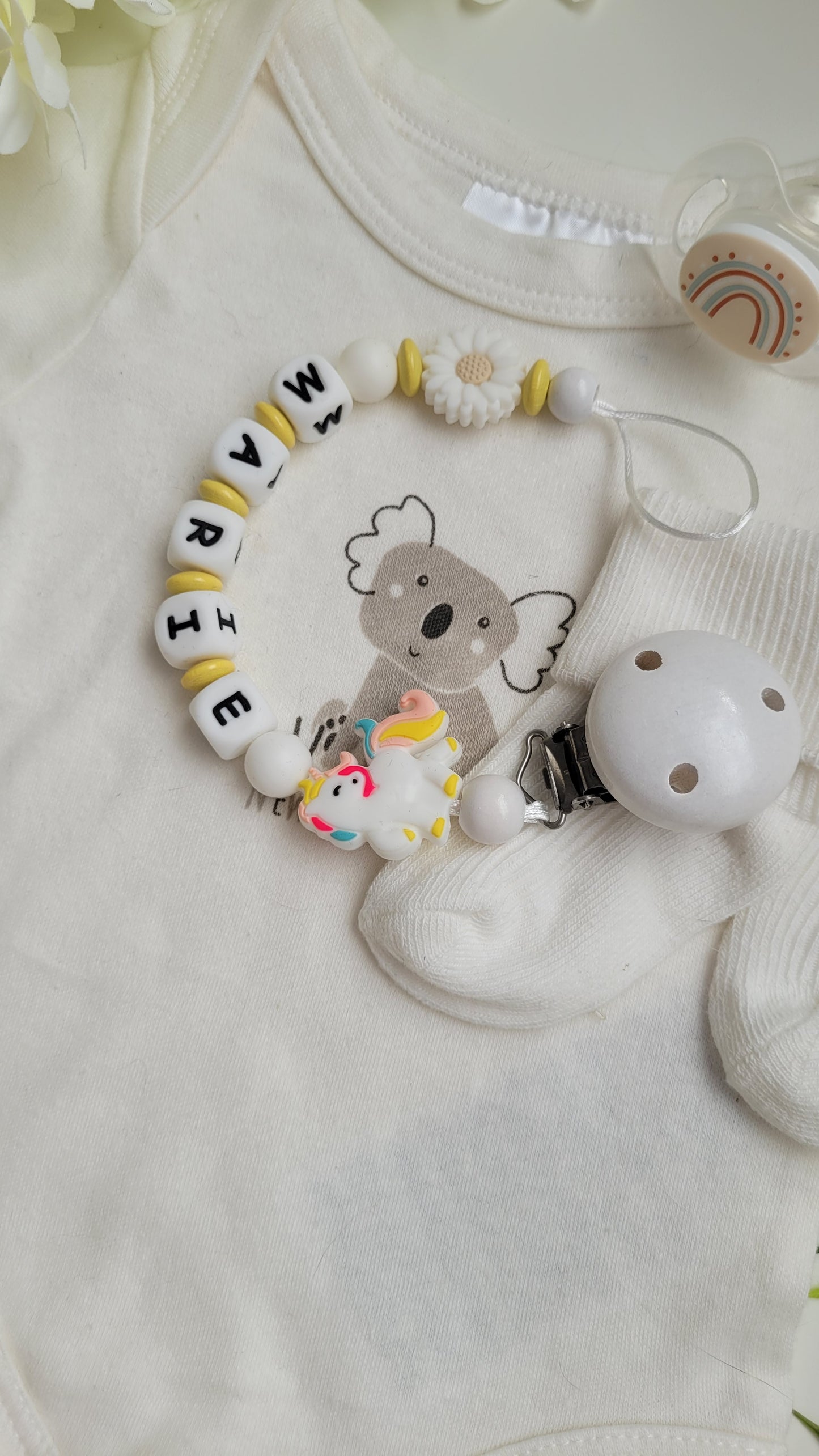 Kinderwagenkette & Schnullerkette *Einhorn* weiss gelb