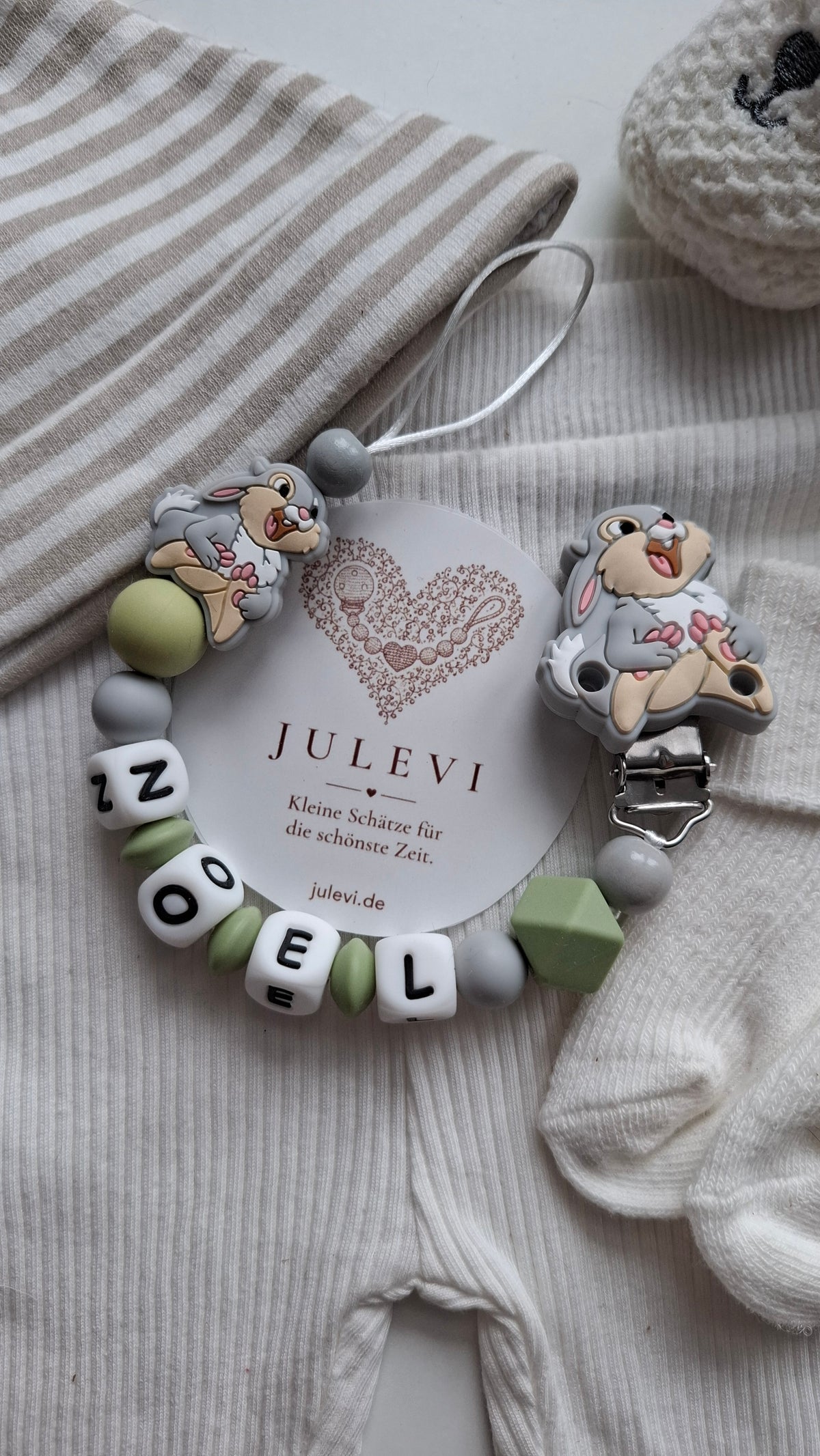 Schnullerkette mit Namen Hase mit besonderem Hasenclip Silikon grau grün