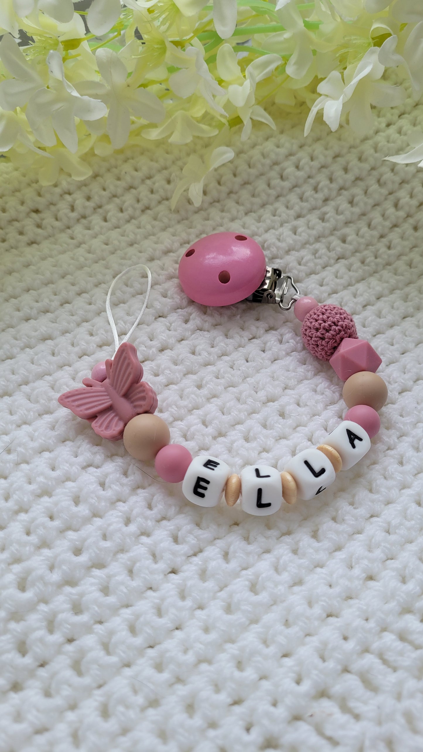 Schnullerkette mit Namen für Mädchen Schmetterling blush beige