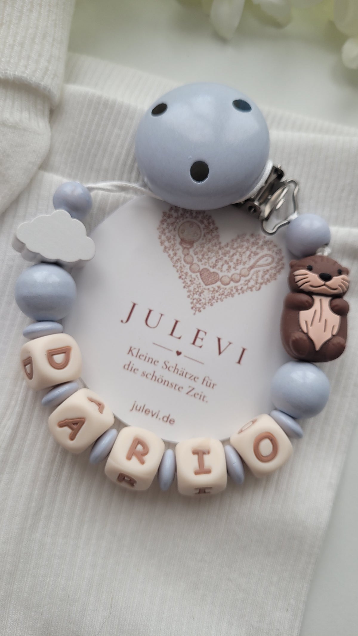 Schnullerkette mit Namen für Jungen Otter hellblau Wolke