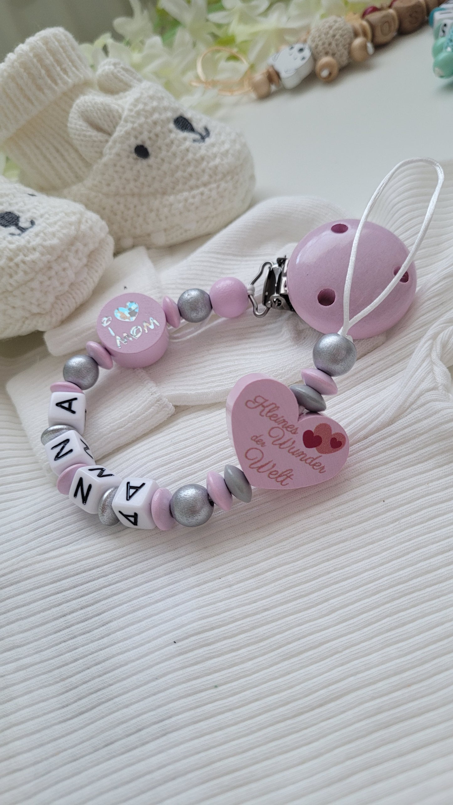 Schnullerkette mit Namen für Mädchen Kleines Wunder der Welt & I love Mom/ I love Dad rosa silber