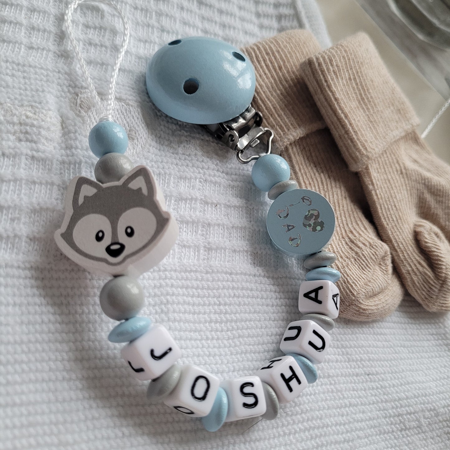 Schnullerkette für Jungen mit Namen Fuchs & I Love Mom & Dad