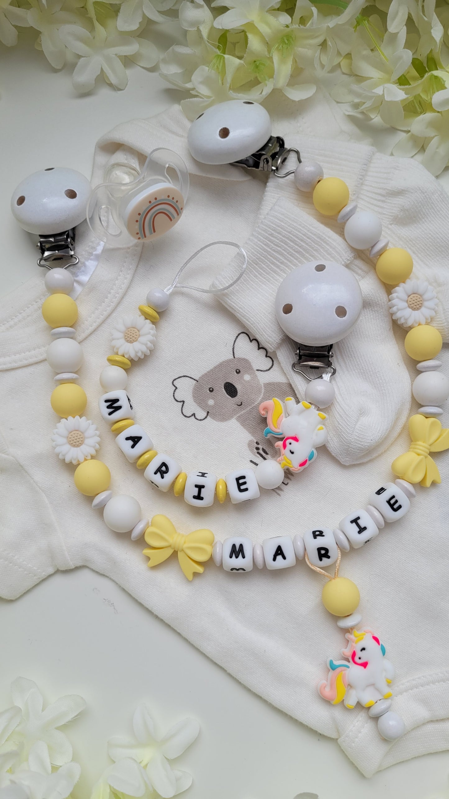 Kinderwagenkette & Schnullerkette *Einhorn* weiss gelb