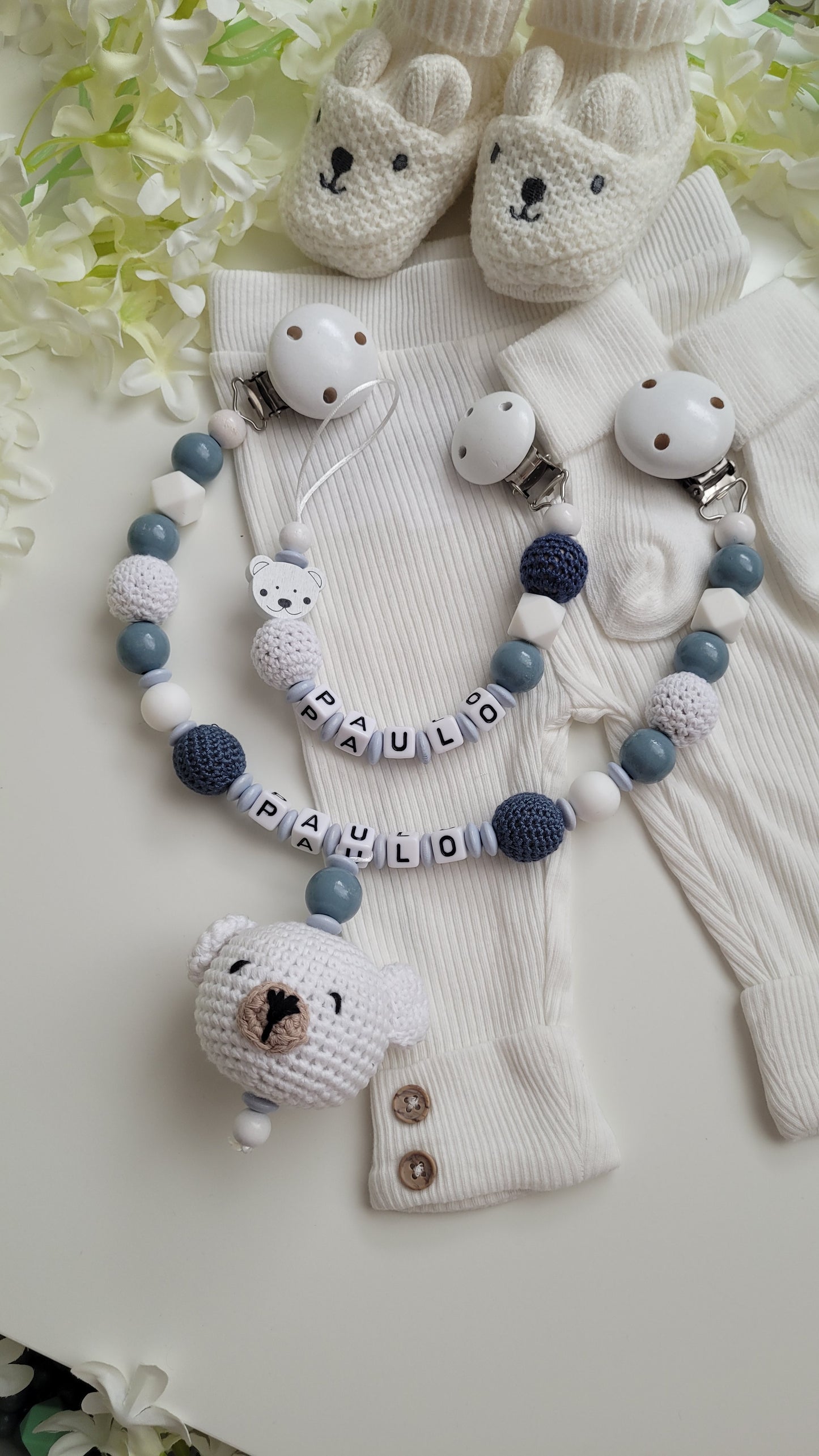 Kinderwagenkette & Schnullerkette mit Namen weiß rauchblau