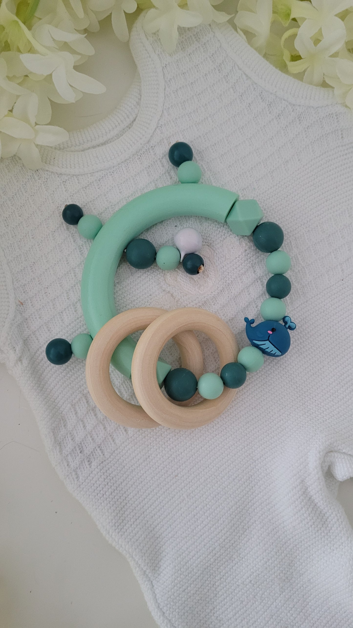 Motorik Greifring * Wal *türkis mint