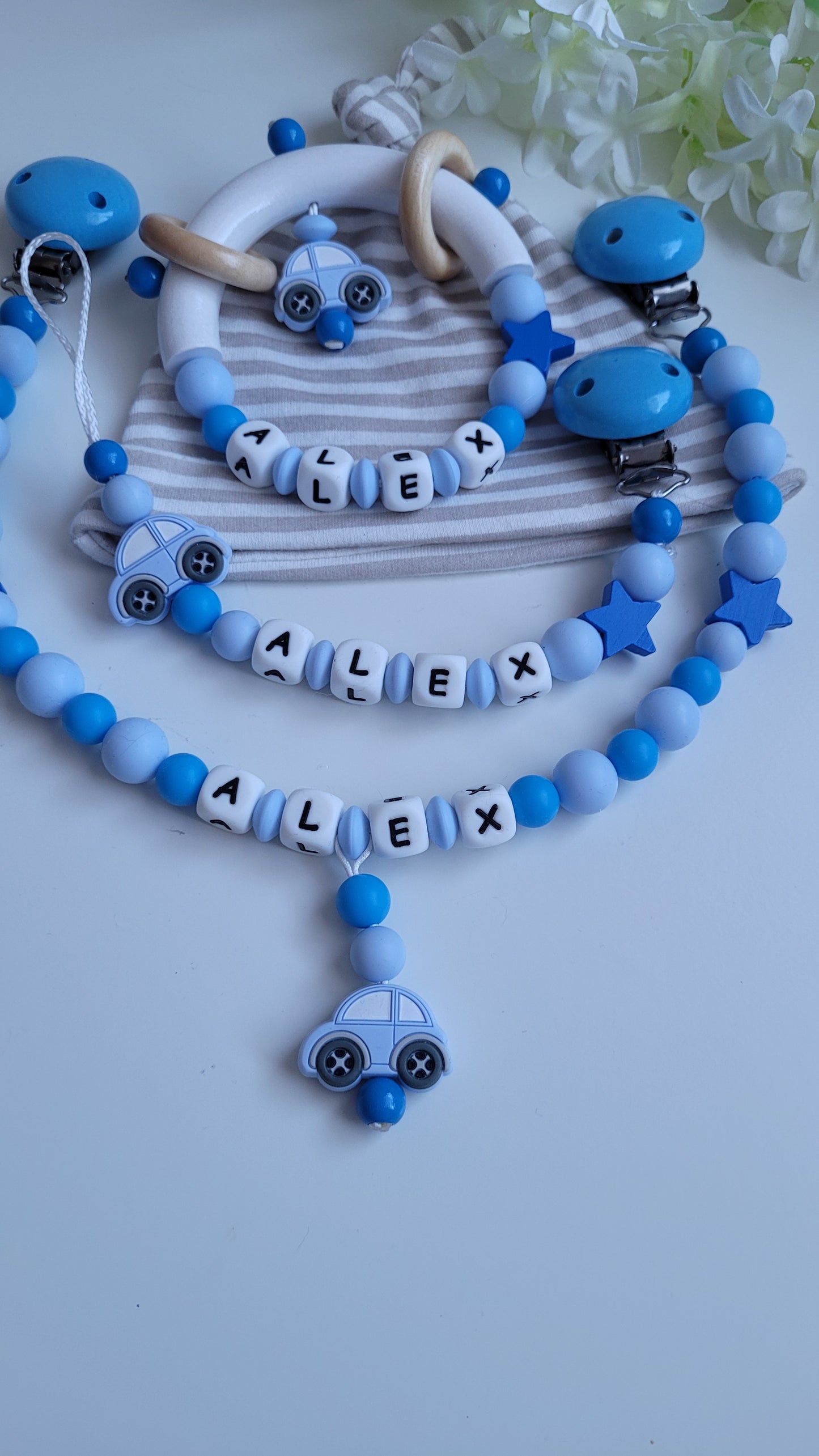 3tlg.Set Schnullerkette Kinderwagenkette & Greifring mit Namen Auto blau