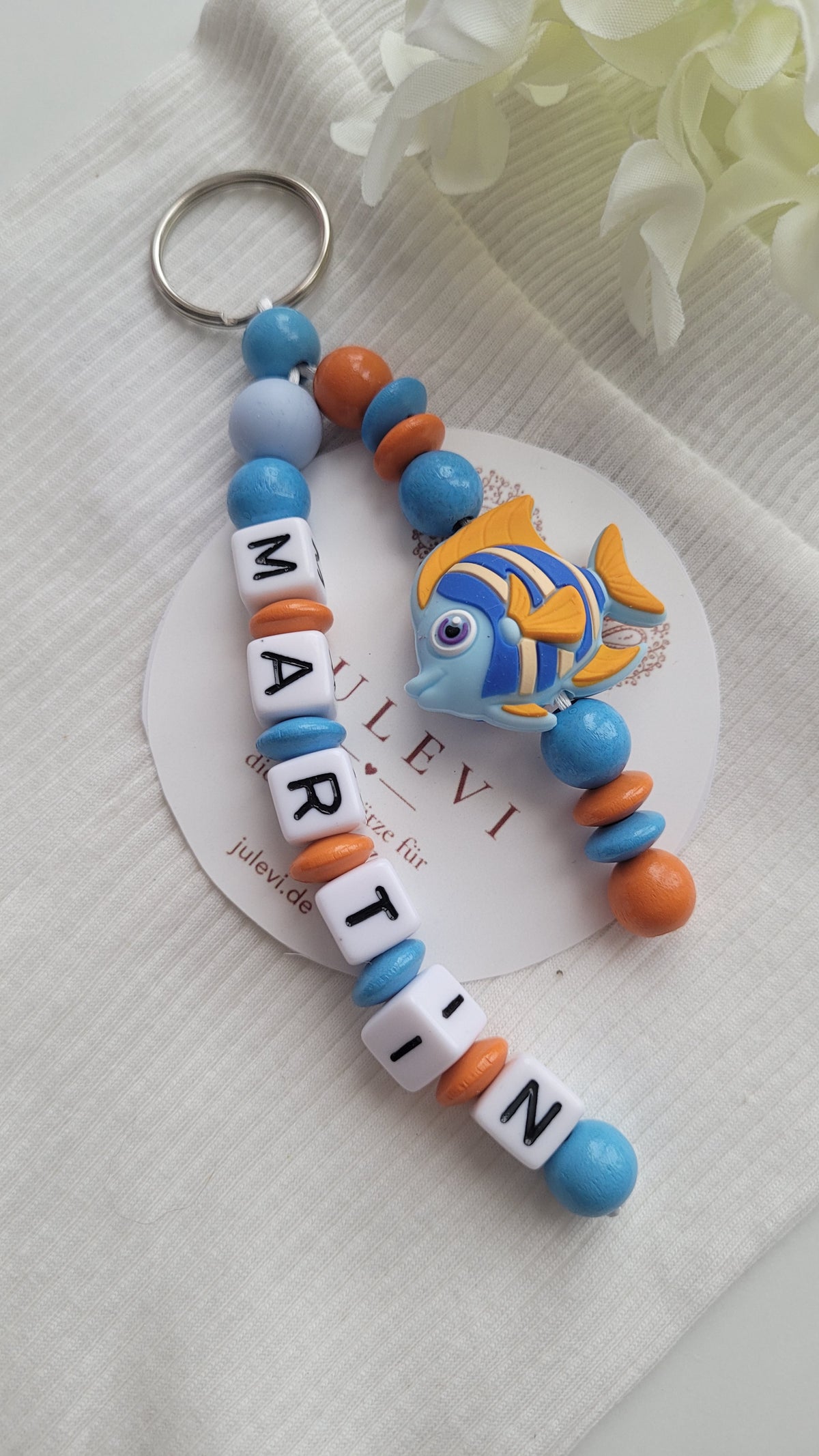 Schlüsselanhänger mit Namen Regenbogenfisch orange blau