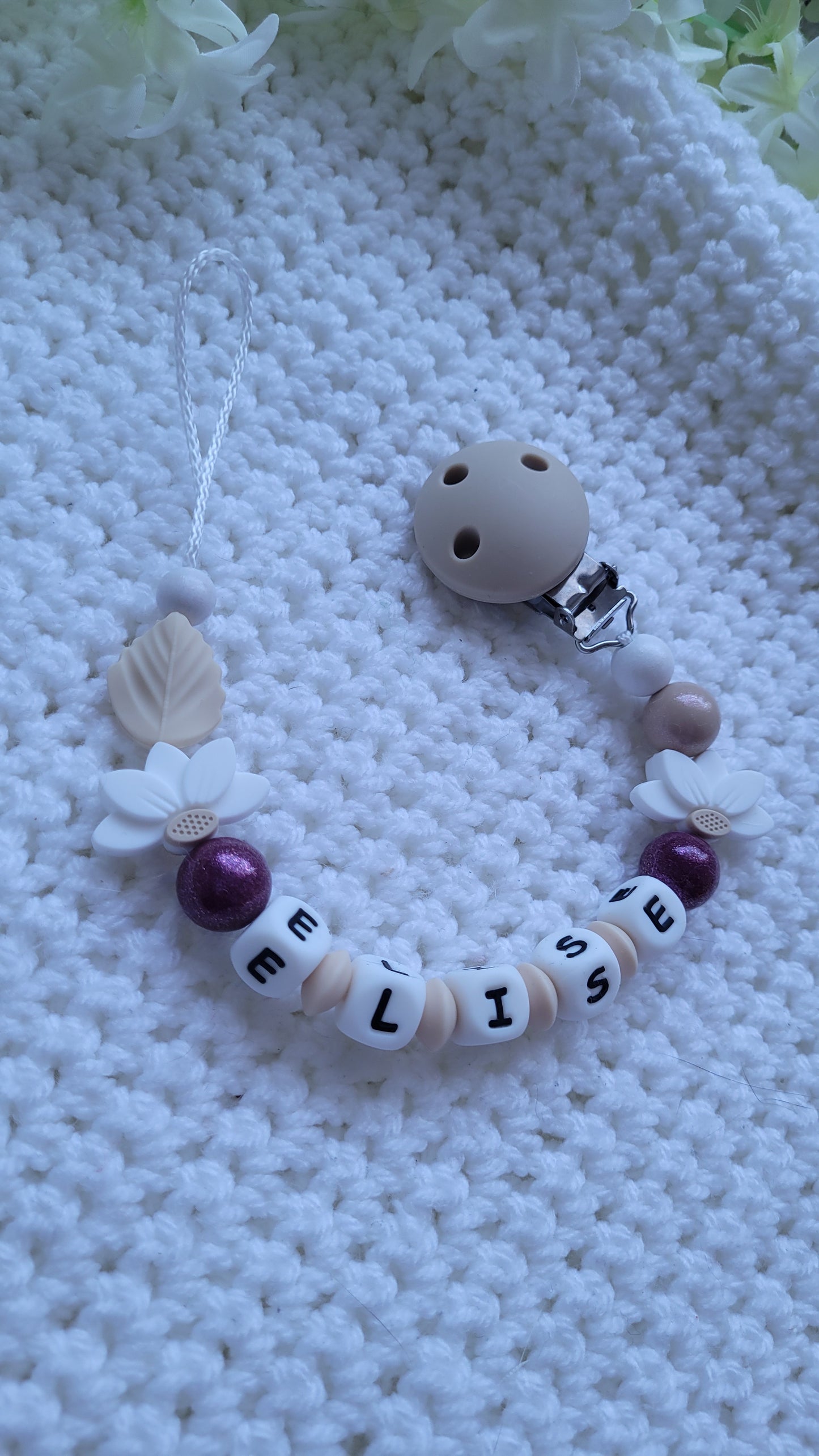 Schnullerkette mit Namen für Mädchen Zauberhafte Blumen glänzend