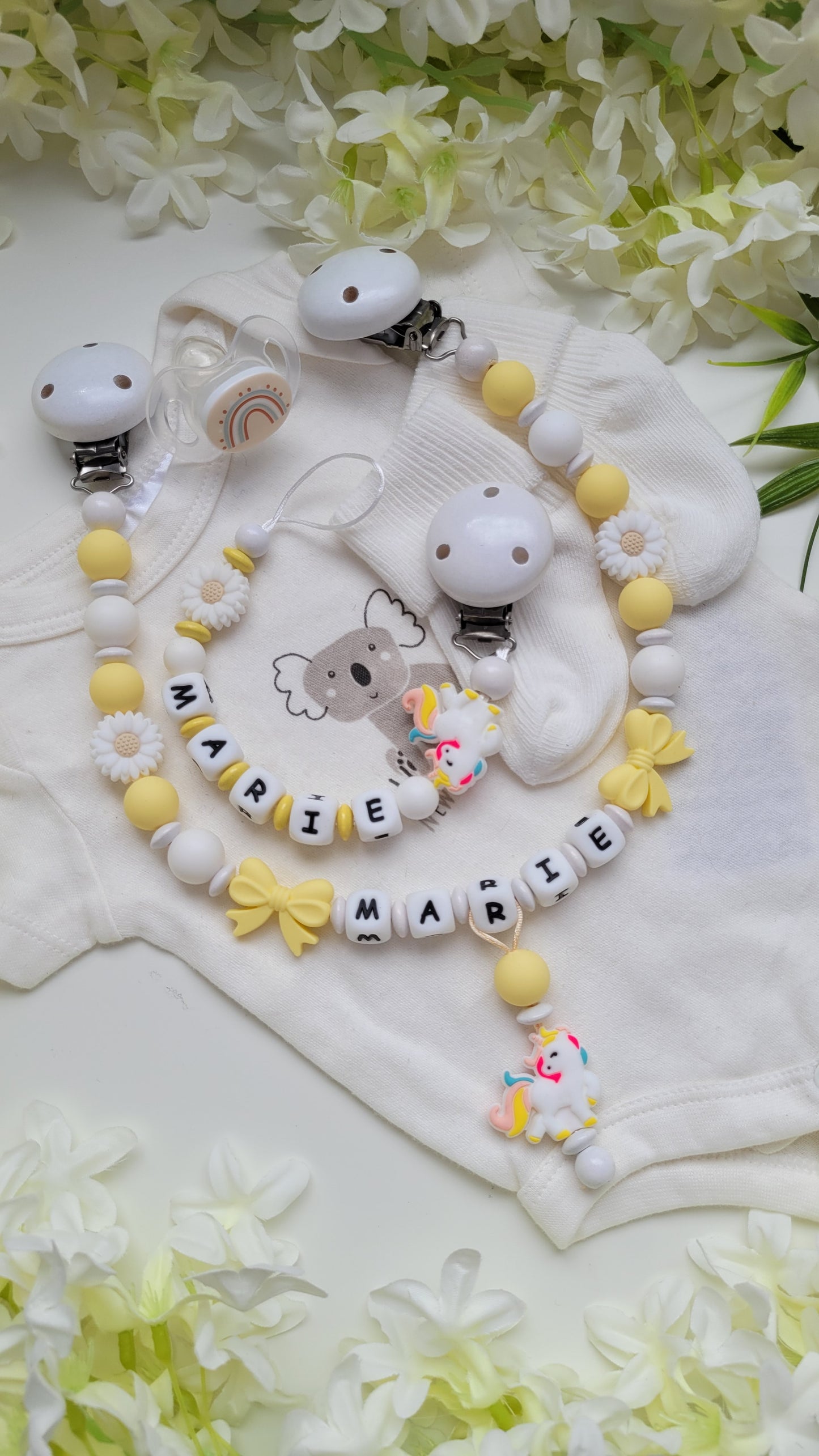 Kinderwagenkette & Schnullerkette *Einhorn* weiss gelb