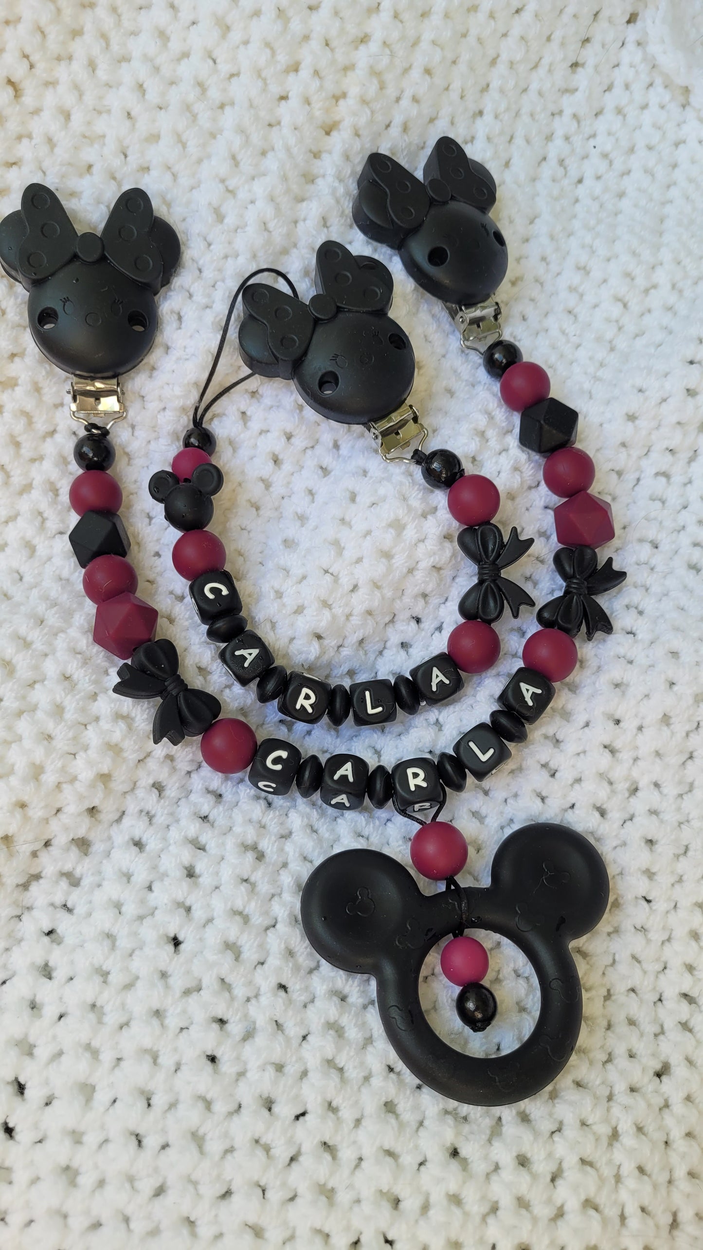 Kinderwagenkette & Schnullerkette mit Namen *Maus* weinrot schwarz