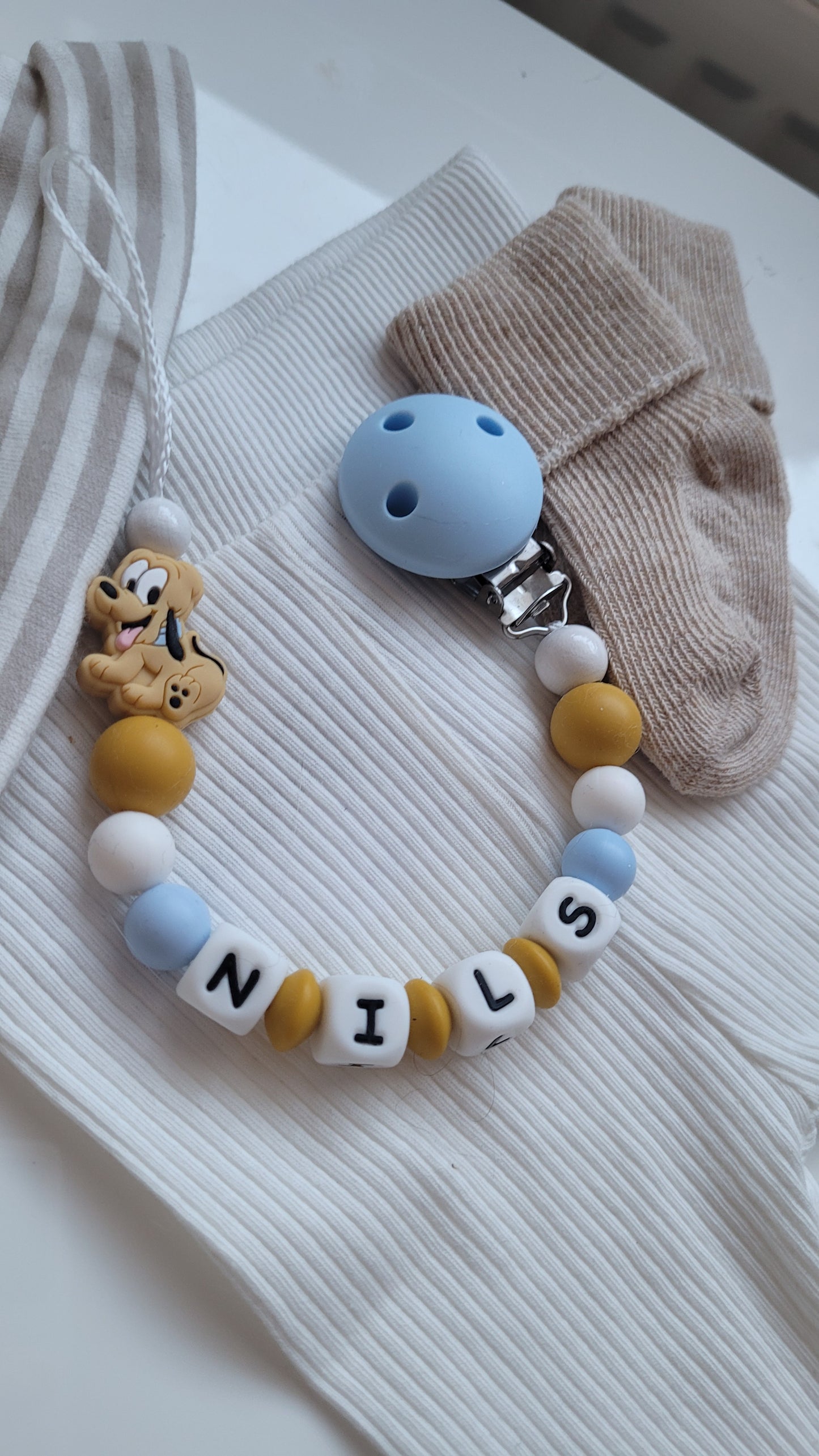 Schnullerkette für Jungen mit Namen Hund blau senf
