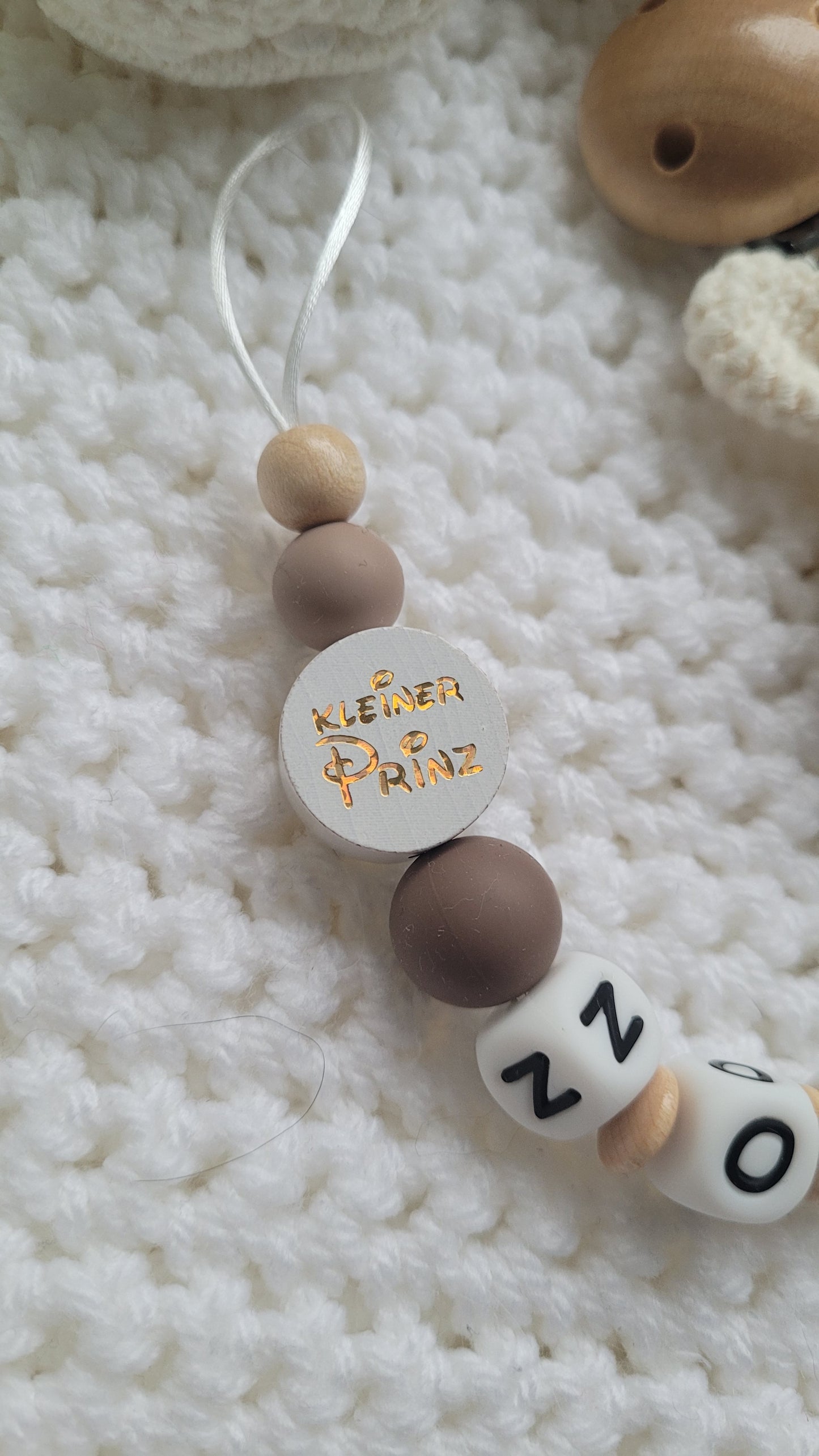Schnullerkette für Jungen mit Namen kleiner Prinz Häkelhase