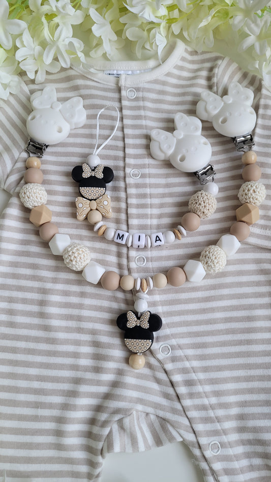 Neue Kollektion Kinderwagenkette & Schnullerkette mit Namen Minnie Latte beige