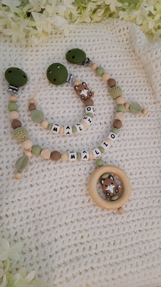 Baby Geschenket grün Slikonperlen personalisiert Fuchs