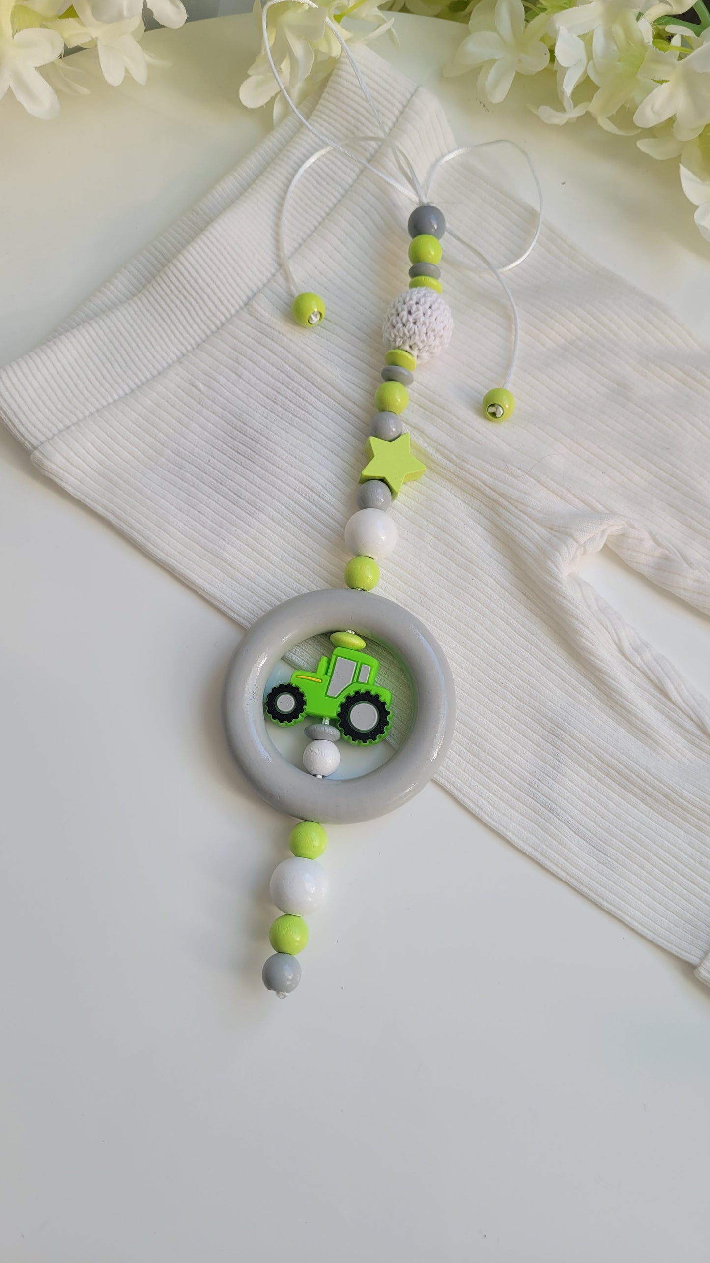 Baby Spielebogen grün traktor holz