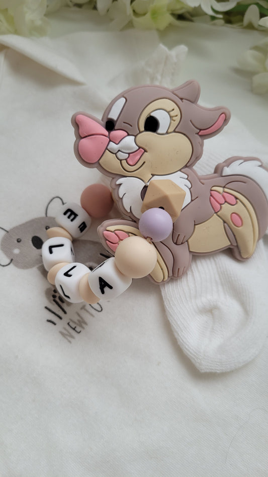 Baby beissring personalisiert Disney Klopfer Hase