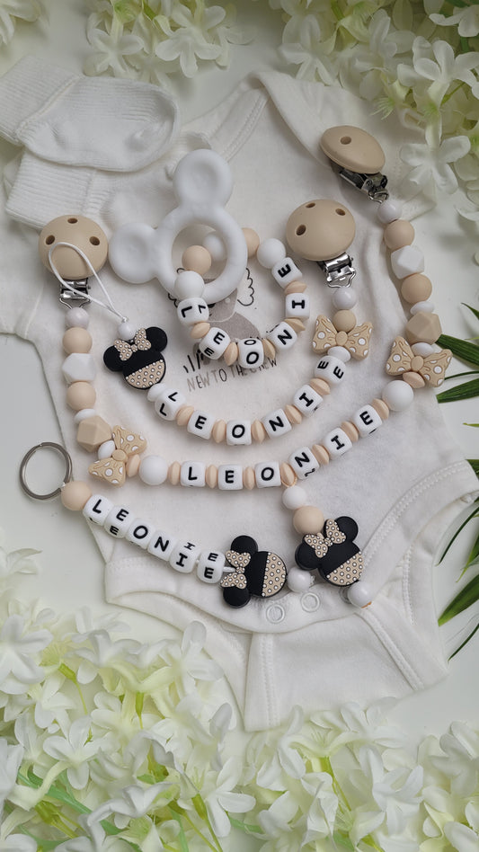 Babyset personalisiert Schnullerkette Kinderwqagenkette Schlüsselanhänger Greifring beige weiss Silikonperlen Minnie Maus
