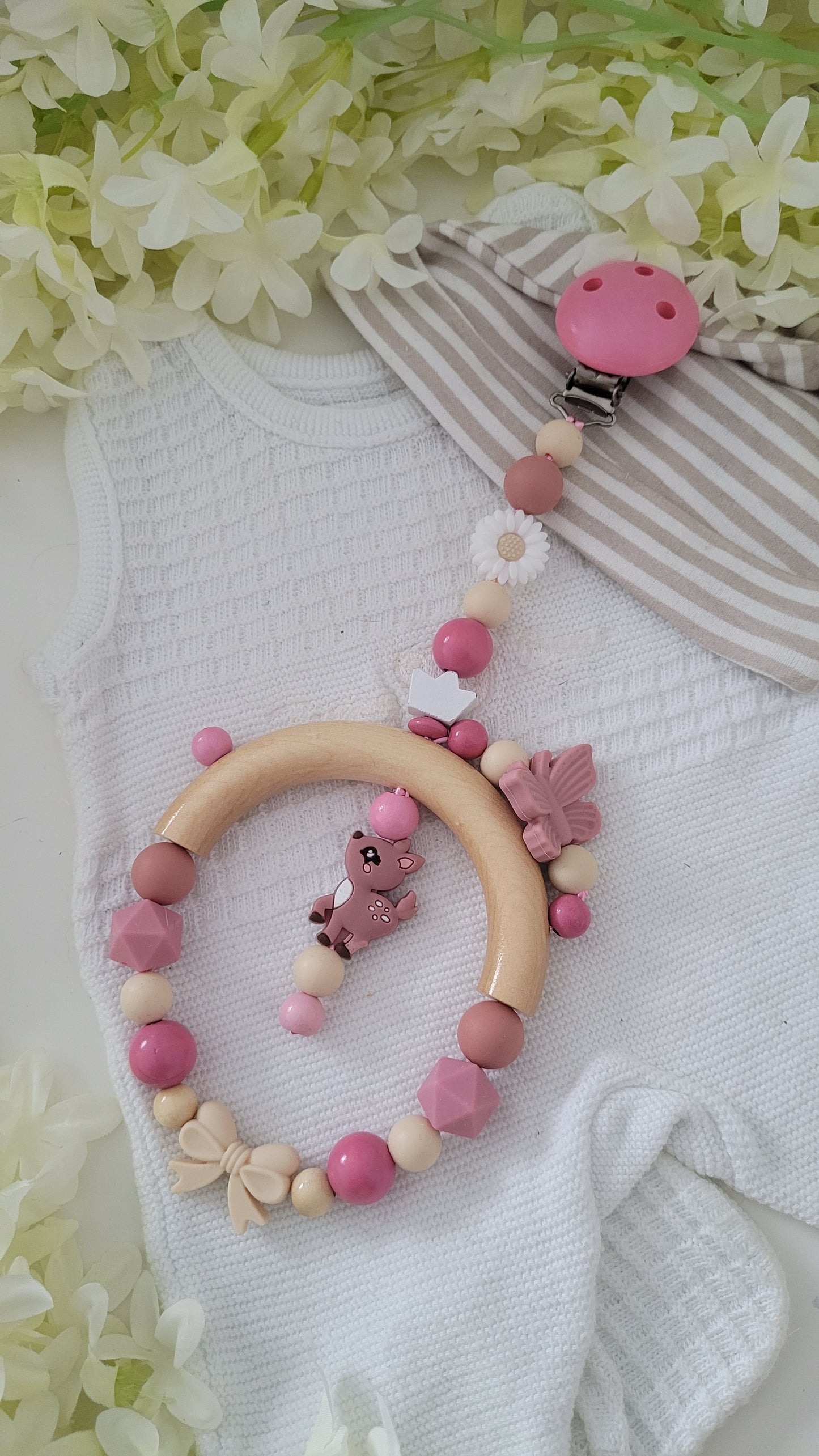 Kinderwagenmobile Anhänger Spielebogen mädchen rosa reh silikon