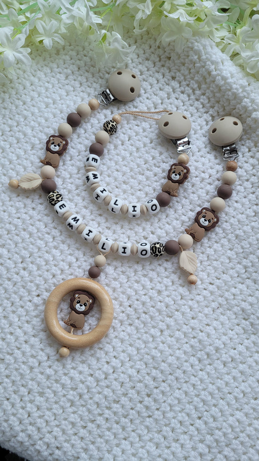 Peronalisiertes baby Geschenkset Löwe Schnullerkette Kinderwagenkette silikonperlen braun beige leo