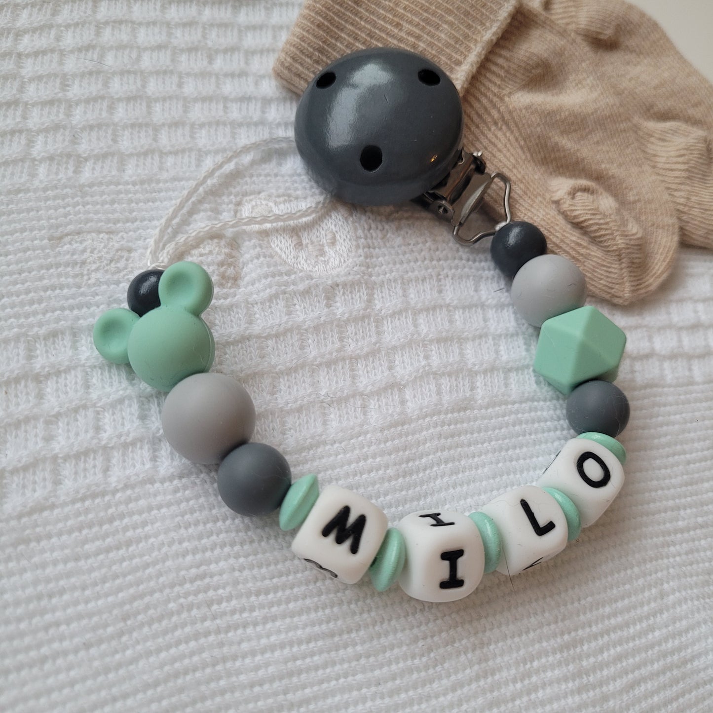 Schnullerkette mint grau personalisiert silikonperlen