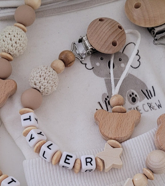 Schnullerkette mit Namen Junge Teddy holz