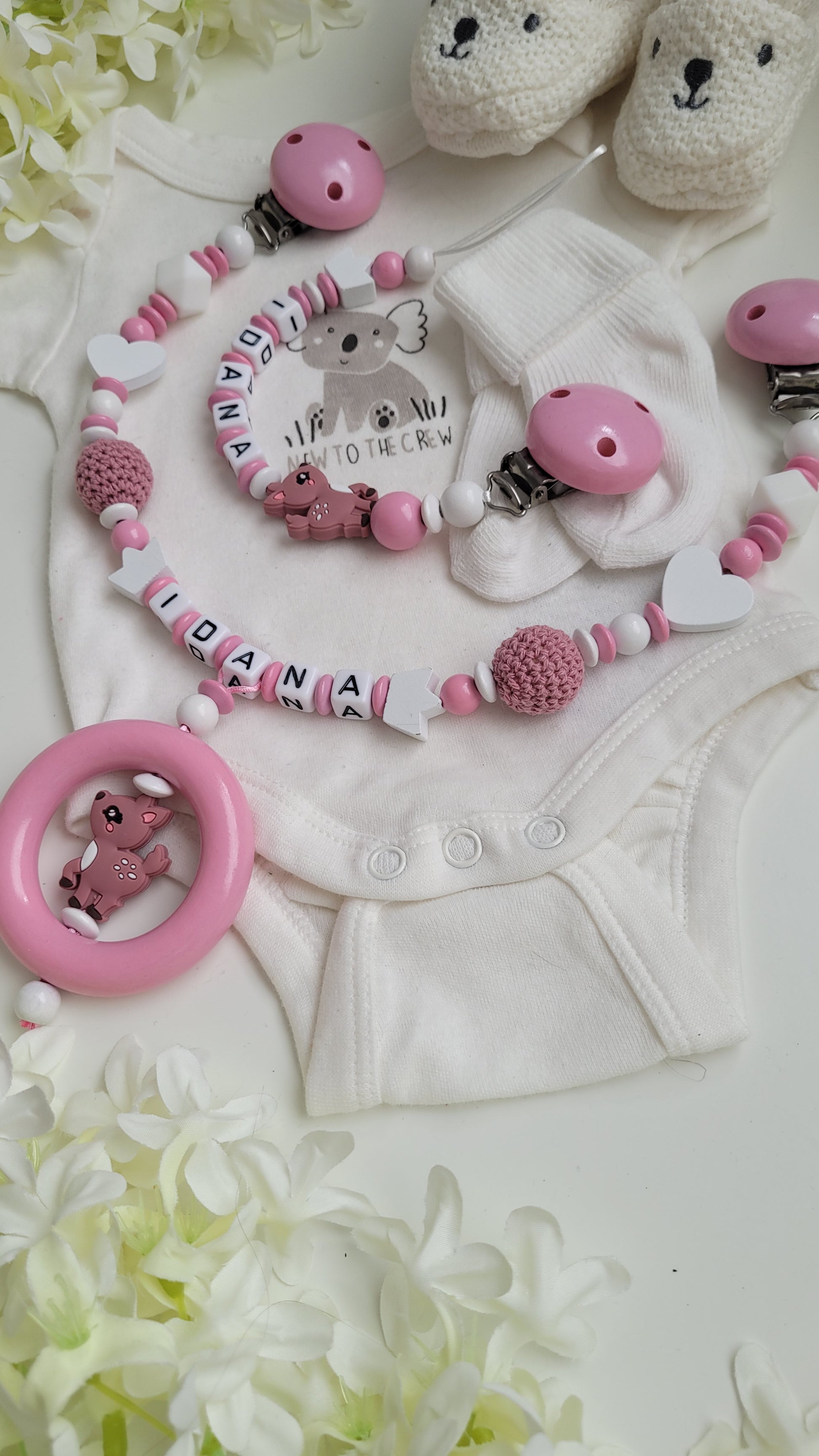 Schnullerkette rosa re personalisiert Kinderwagenkette rosa reh holzperlen namen