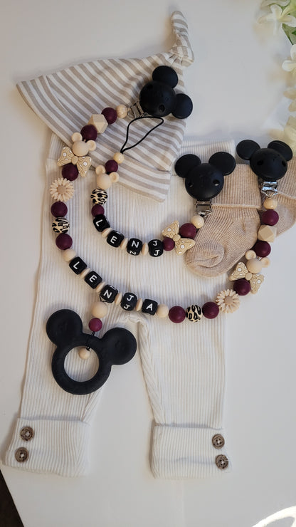 Set Baby Schnullerkette bordaux weinrot Kinderwagenkette weinrot beige Silikonperlen Minnie aus personalisiert