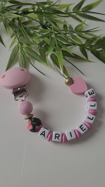 Schnullerkette mit Namen für Mädchen Blumenzauber königlich