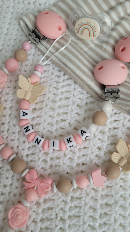 Kinderwagenkette & Schnullerkette *Schmetterling* beige apricot