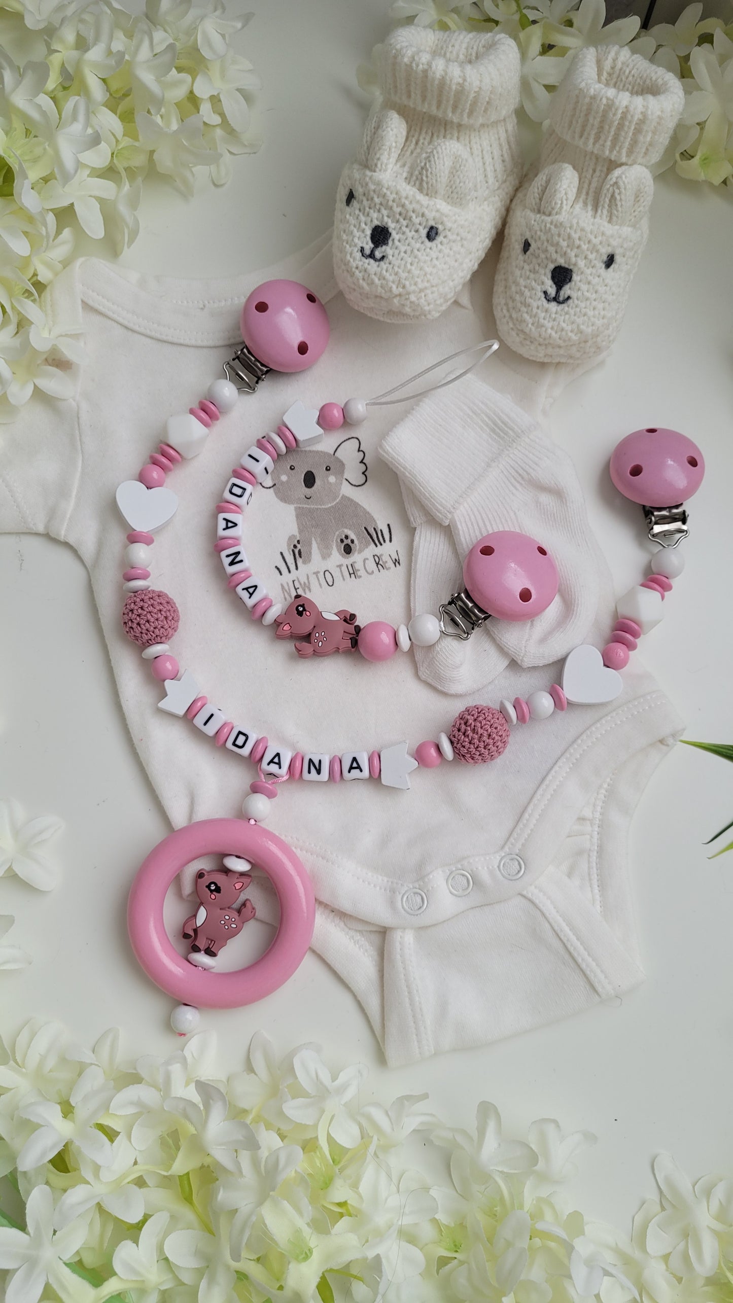 Kinderwagenkette & Schnullerkette mit Namen für Mädchen Rehkitz rosa