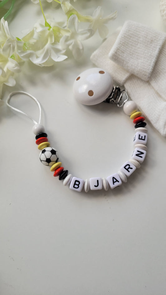 Schnullerkette mit Namen Fussball schwarz rot gelb